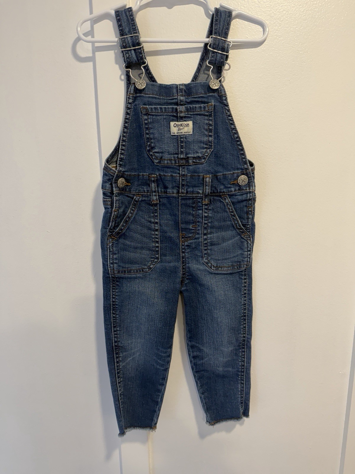 Oshkosh B\'Gosh Denim Overalls Frayed Leg Hem Size 3T