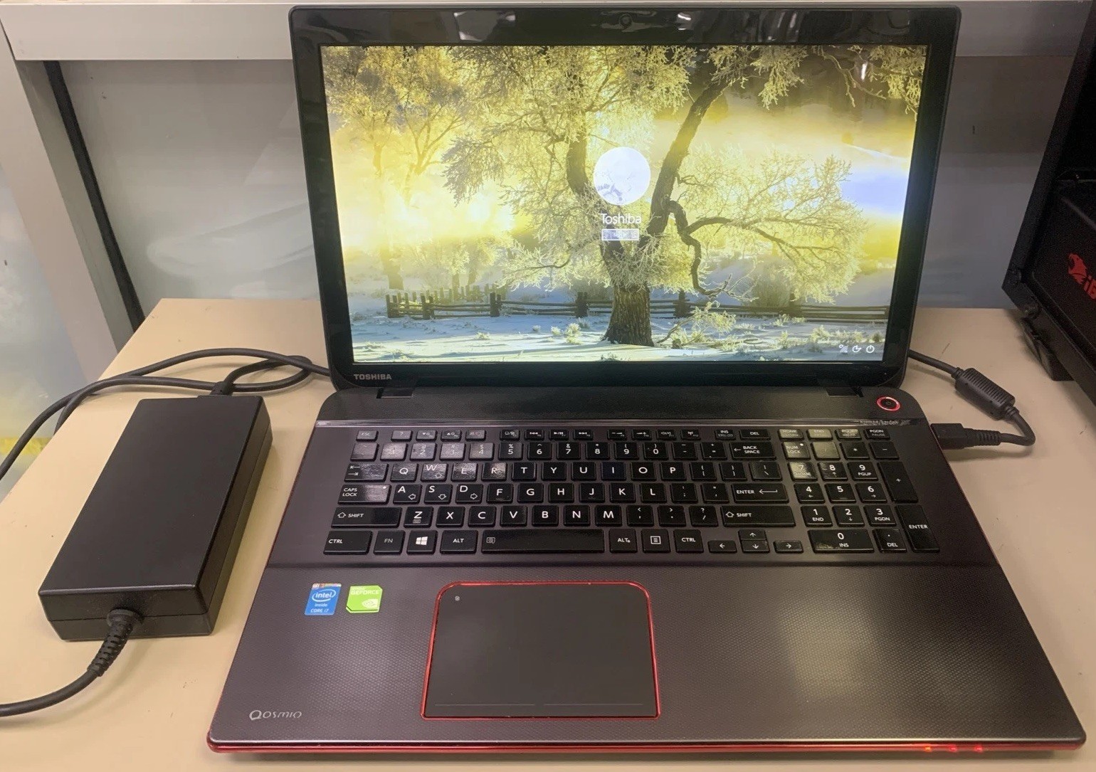 🔥Rare🌟Toshiba Qosmio X70-A 16GB 256GB SSD Core i7 GREAT🔥