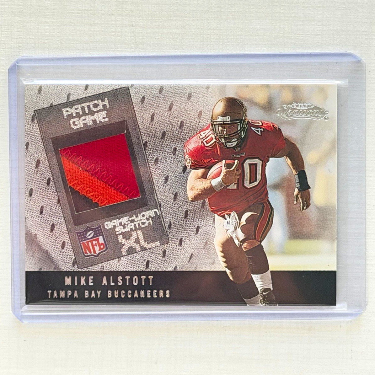Fleer 2002 Showcase Patch Game Jumbo Patch Mike Alstott Buccaneers XL /100 Fleer 2002 Showcase Patch Game Jumbo Patch Mike Alstott Buccaneers XL /100