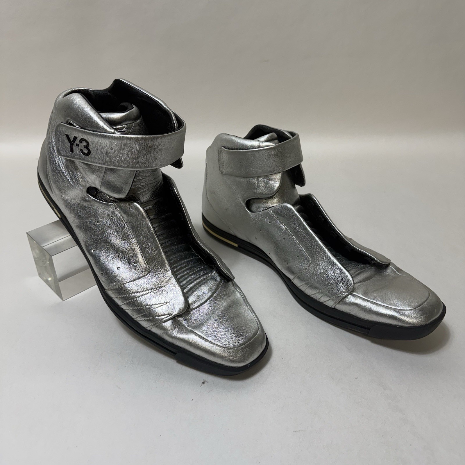 Y-3 Yohji Yamamoto Men’s Silver High Top Strap Sneakers Rubber Sole Pre-Owned