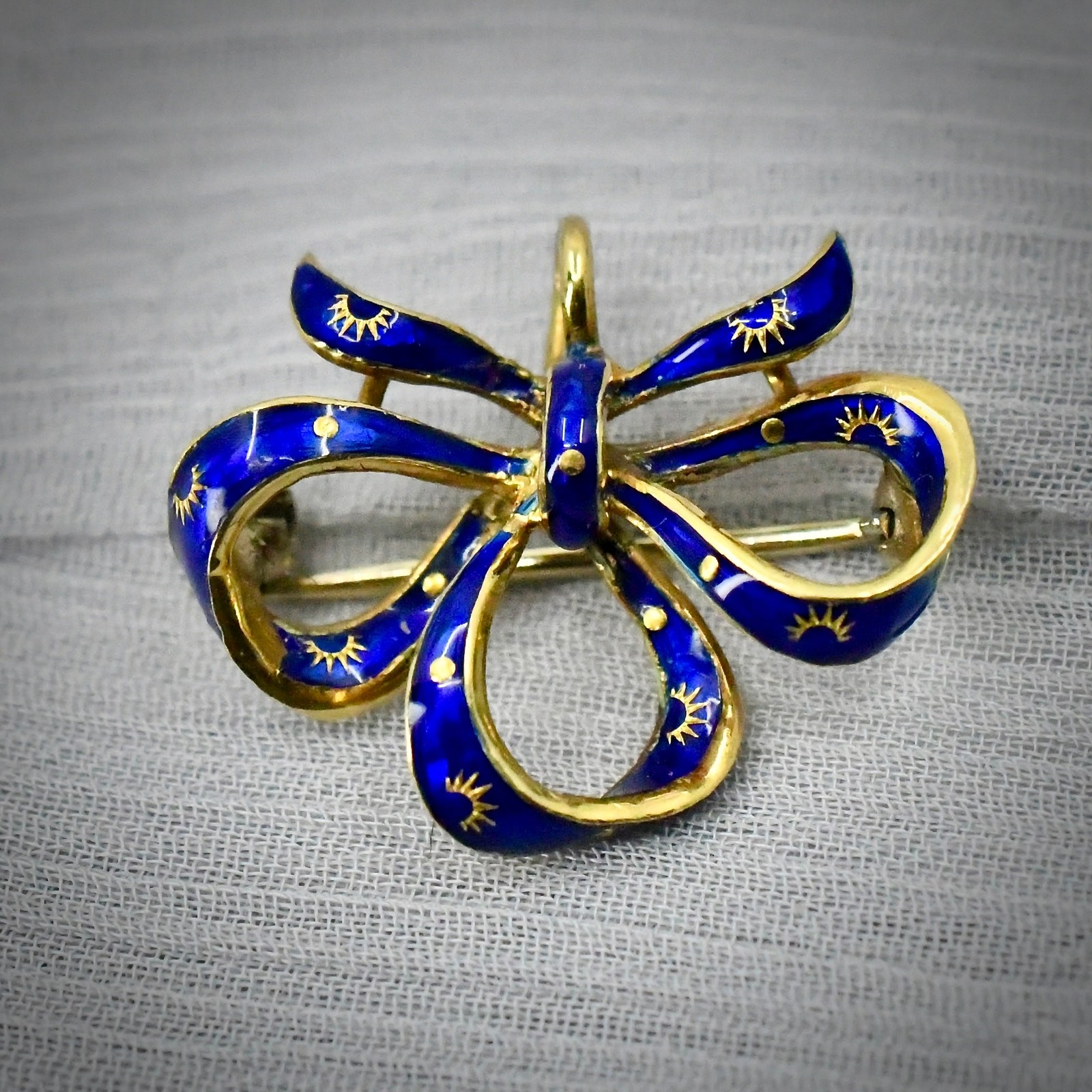 Vintage Italian 18K Yellow Gold Cobalt Blue Enamel Ribbon Bow Brooch Pin 3.76g
