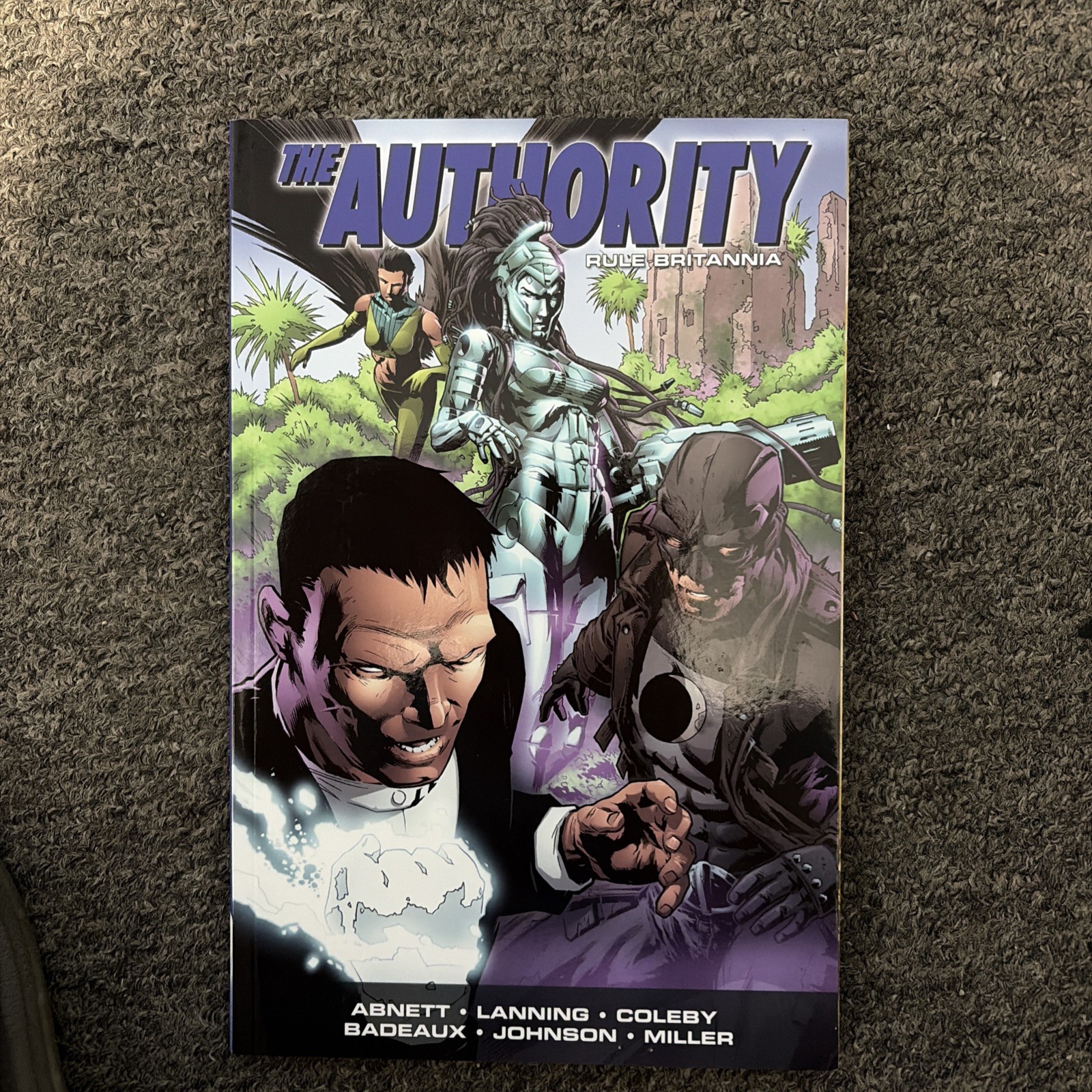 The Authority Rule Britannia Comic Graphic Novel Abnett Lanning DC Wildstorm