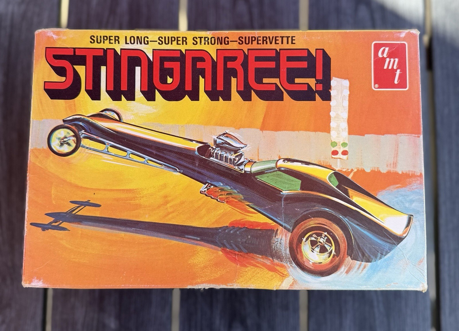 1/25 Scale AMT Vintage Stingaree Funny Car/Dragster Kit. Complete. Open Box 1/25 Scale AMT Vintage Stingaree Funny Car/Dragster Kit. Complete. Open Box