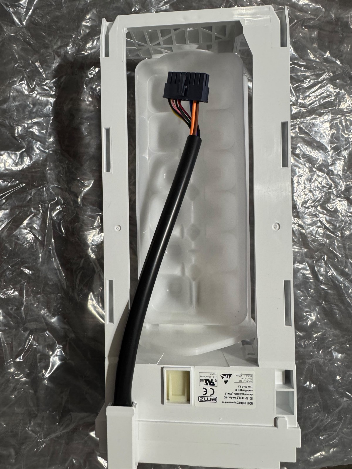 Bosch Refrigerator Ice Maker 12028493 8001197812 NEW