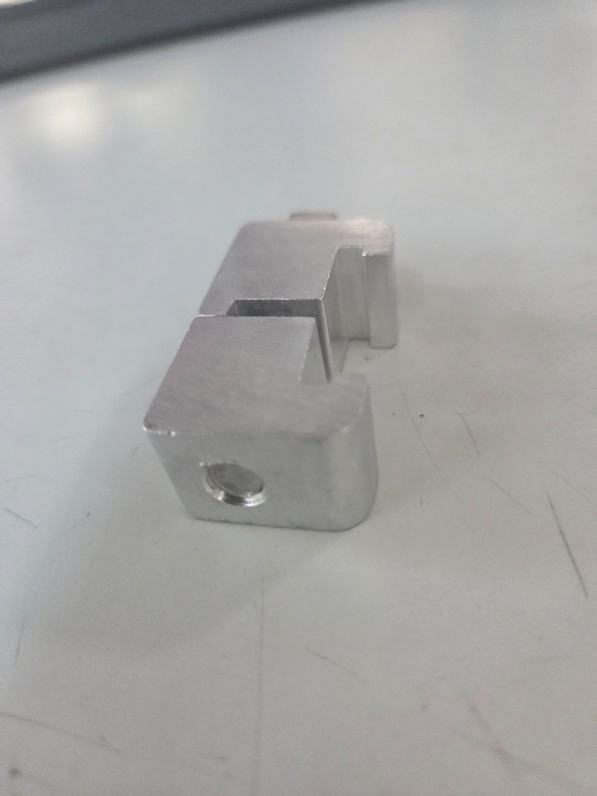 Qty 30 ISO-K double claw clamp 63-100 SS316 30 units Qty 30 ISO-K double claw clamp 63-100 SS316 30 units