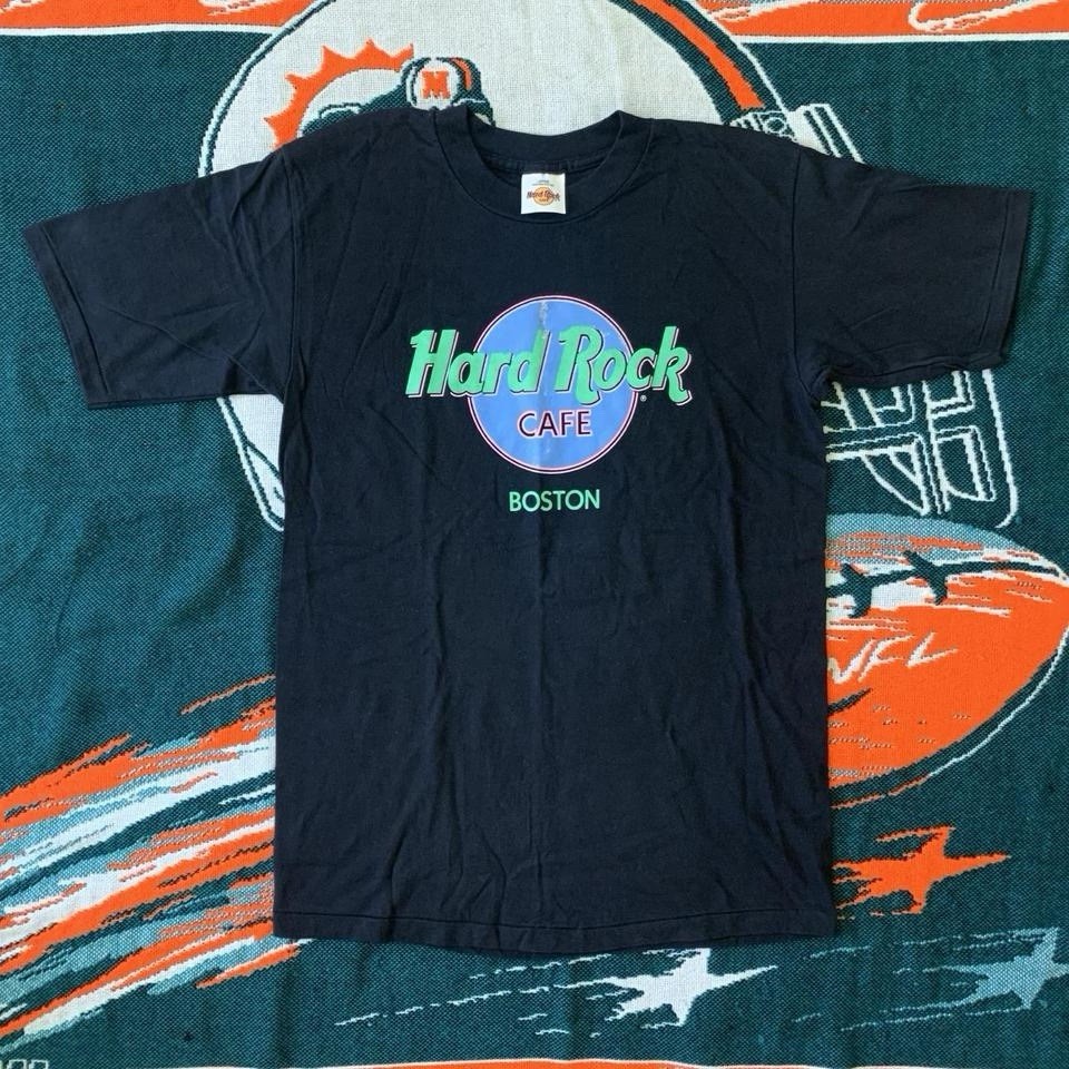 Vintage 80s 90s Hard Rock Cafe Boston T-Shirt Made in USA Single Stitch Size L Vintage 80s 90s Hard Rock Cafe Boston T-Shirt Made in USA Single Stitch Size L