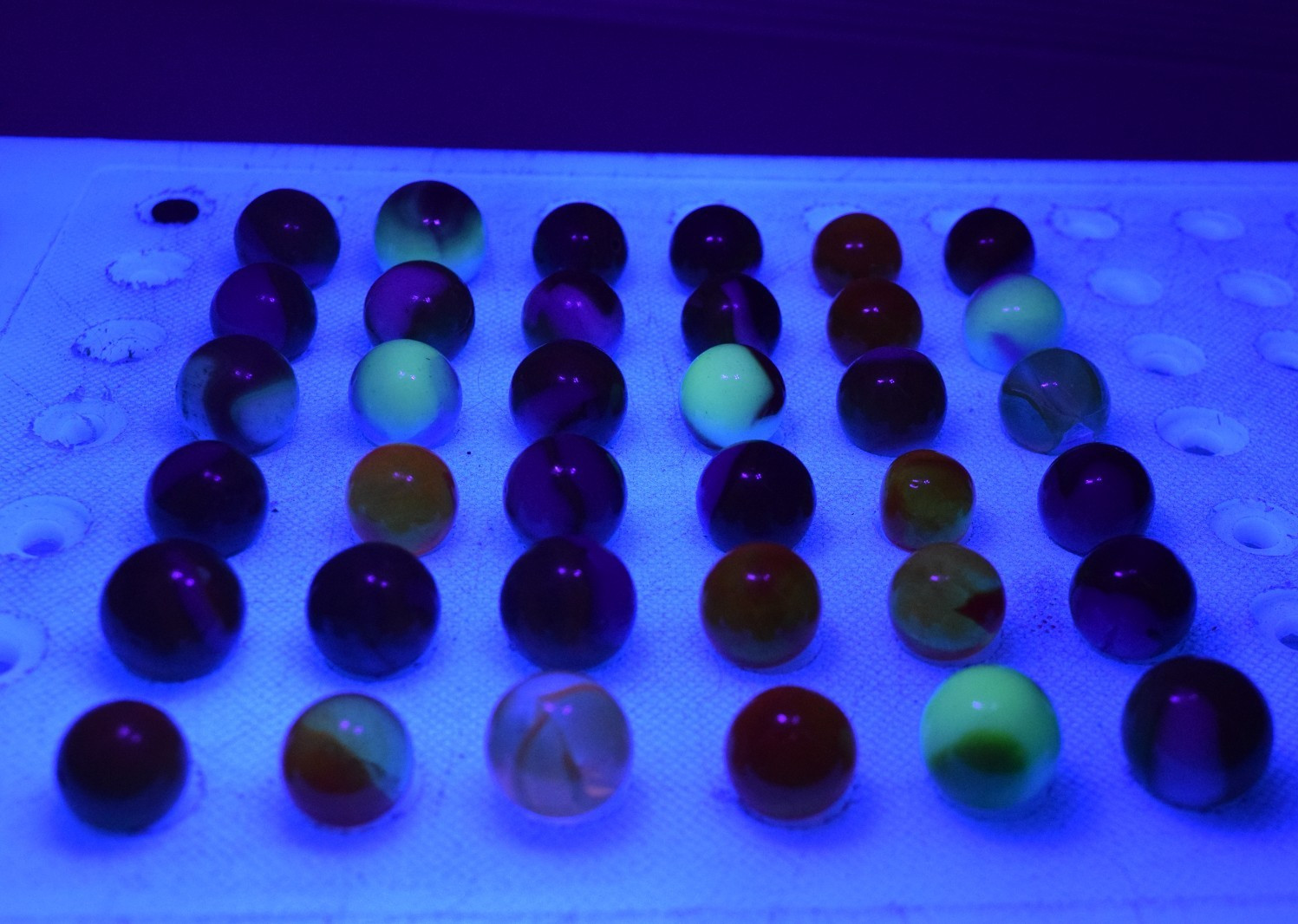 VITRO AGATE MARBLES ARKO 36PC MIXED LOT GLASS SOME UV REACTIVE GLOW BLACK LIGHT