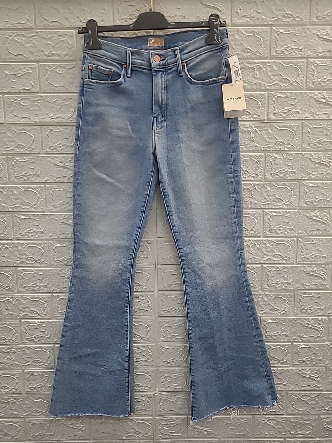 New Mother The Weekender Fray California Cruiser Blue Jeans Size 28 New Mother The Weekender Fray California Cruiser Blue Jeans Size 28