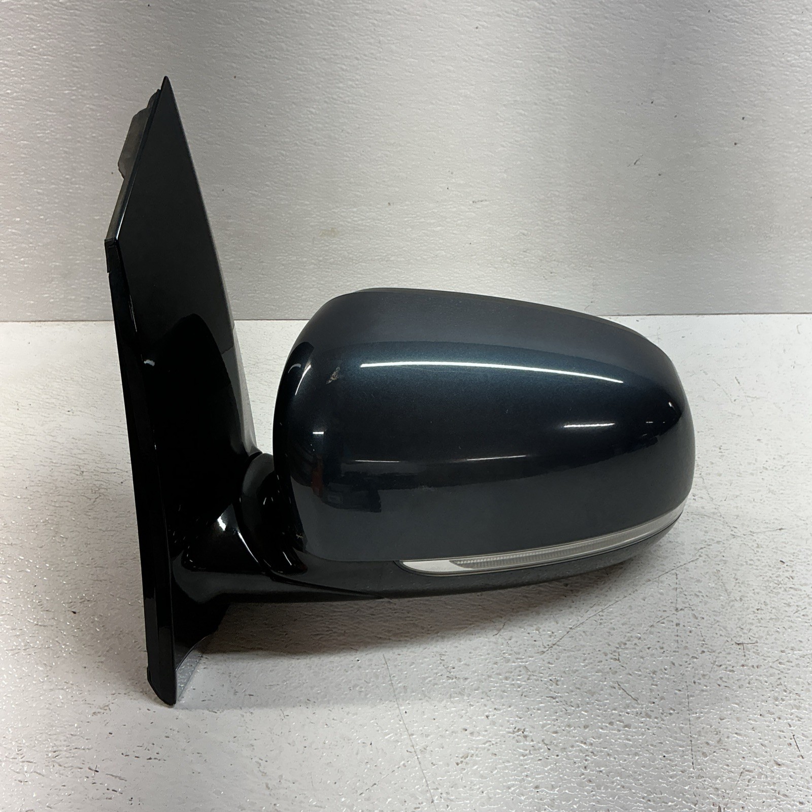 OEM 2015-2020 Kia Sedona Front Left Driver Rear-View Exterior Mirror 87610-A9660