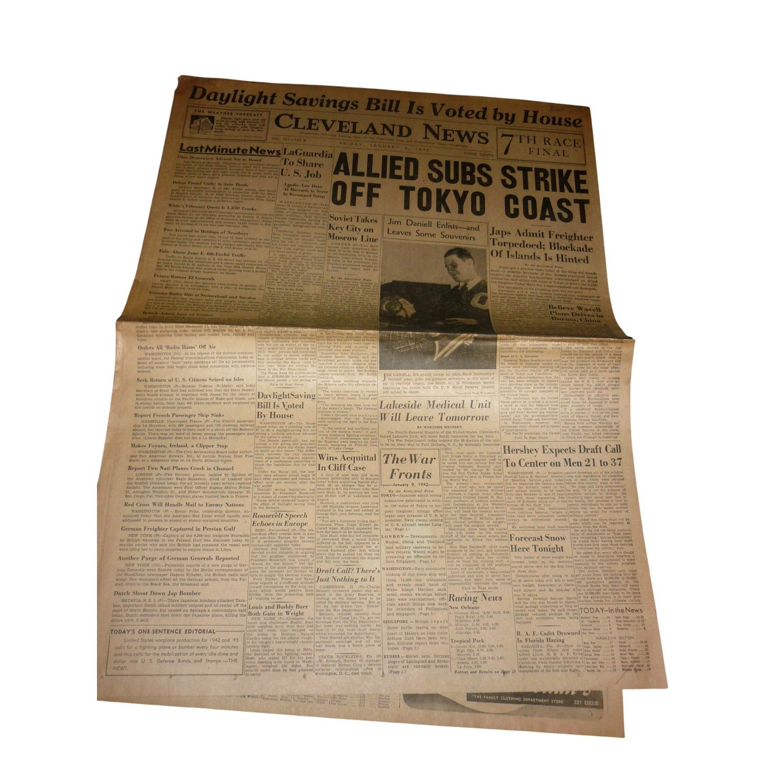 Vintage 1942 Cleveland News Newspaper WWII Allied Subs Strike Tokyo Coast Jan 9