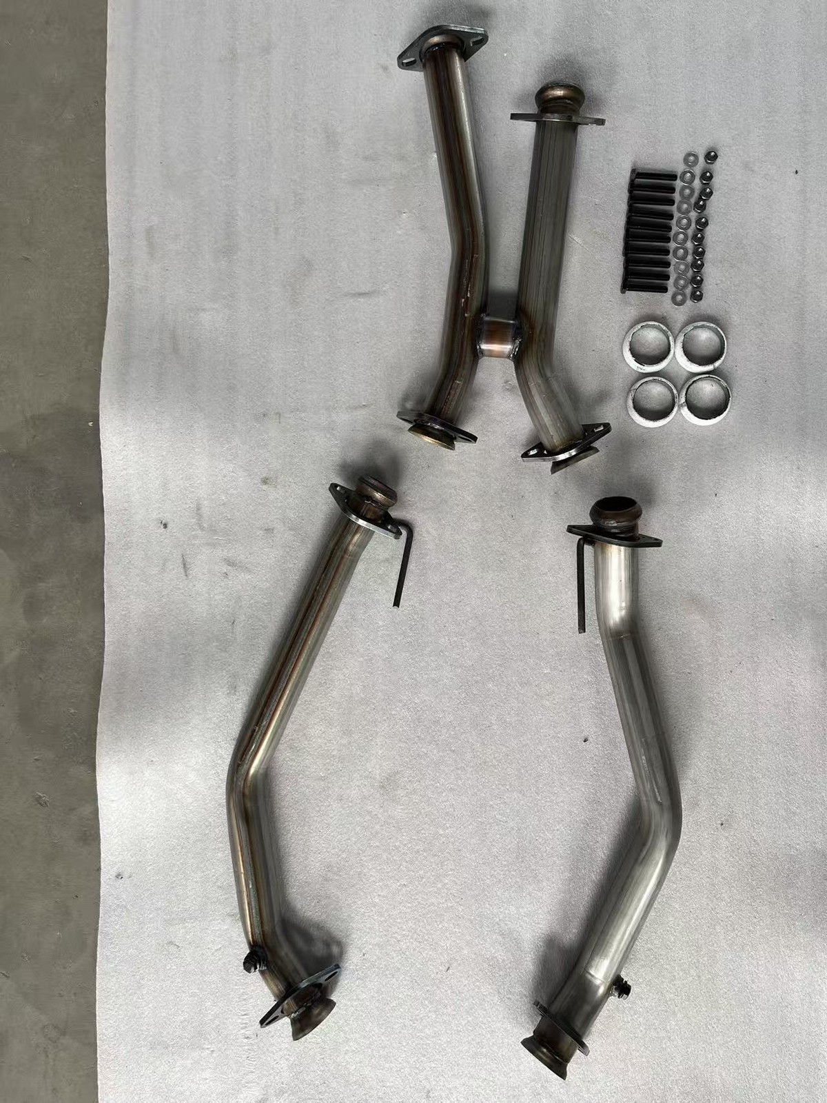 Ford Mustang 5.0L 1986-1993 Exhaust System 2.5 Ford Mustang 5.0L 1986-1993 Exhaust System 2.5