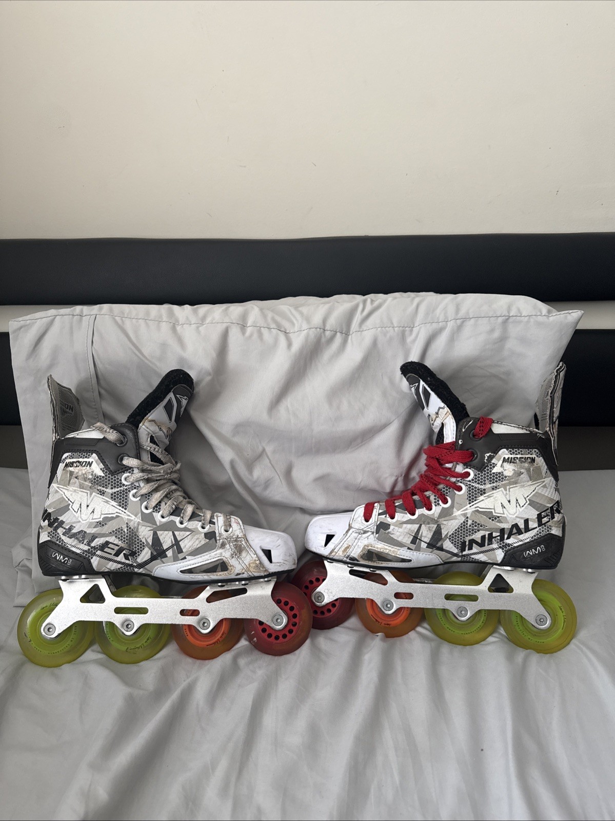 MISSION INHALER WM03 RH SKATE SENIOR SIZE 7.5 (shoe size 9-10) 80/80/76/76 HI-LO MISSION INHALER WM03 RH SKATE SENIOR SIZE 7.5 (shoe size 9-10) 80/80/76/76 HI-LO