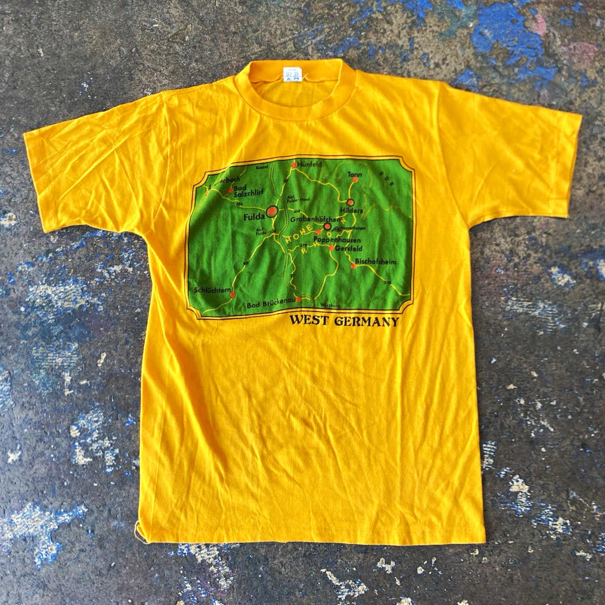 Vintage West Germany Map Graphic Print Yellow Crew Neck T-Shirt Size L 80’s Vintage West Germany Map Graphic Print Yellow Crew Neck T-Shirt Size L 80’s