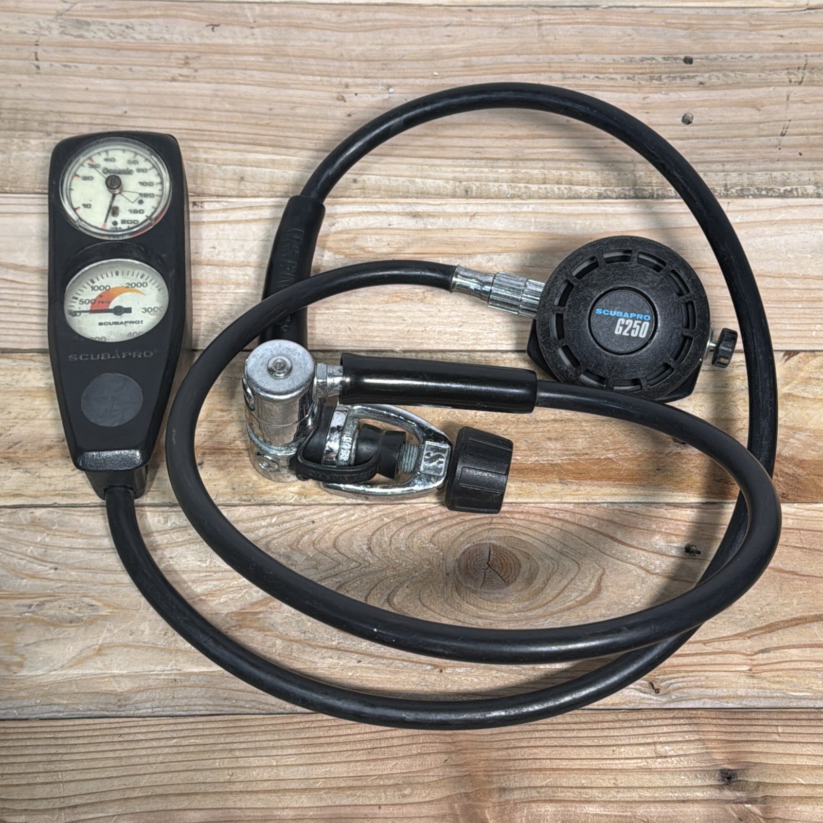 Scubapro MK10 and G250 Regulator Set W/ pressure & depth guages Untested