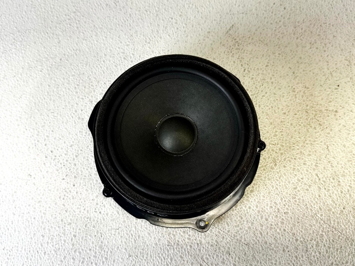17-23 JAGUAR F-PACE REAR RIGHT RH PASS SIDE DOOR AUDIO SOUND SPEAKER UNIT OEM