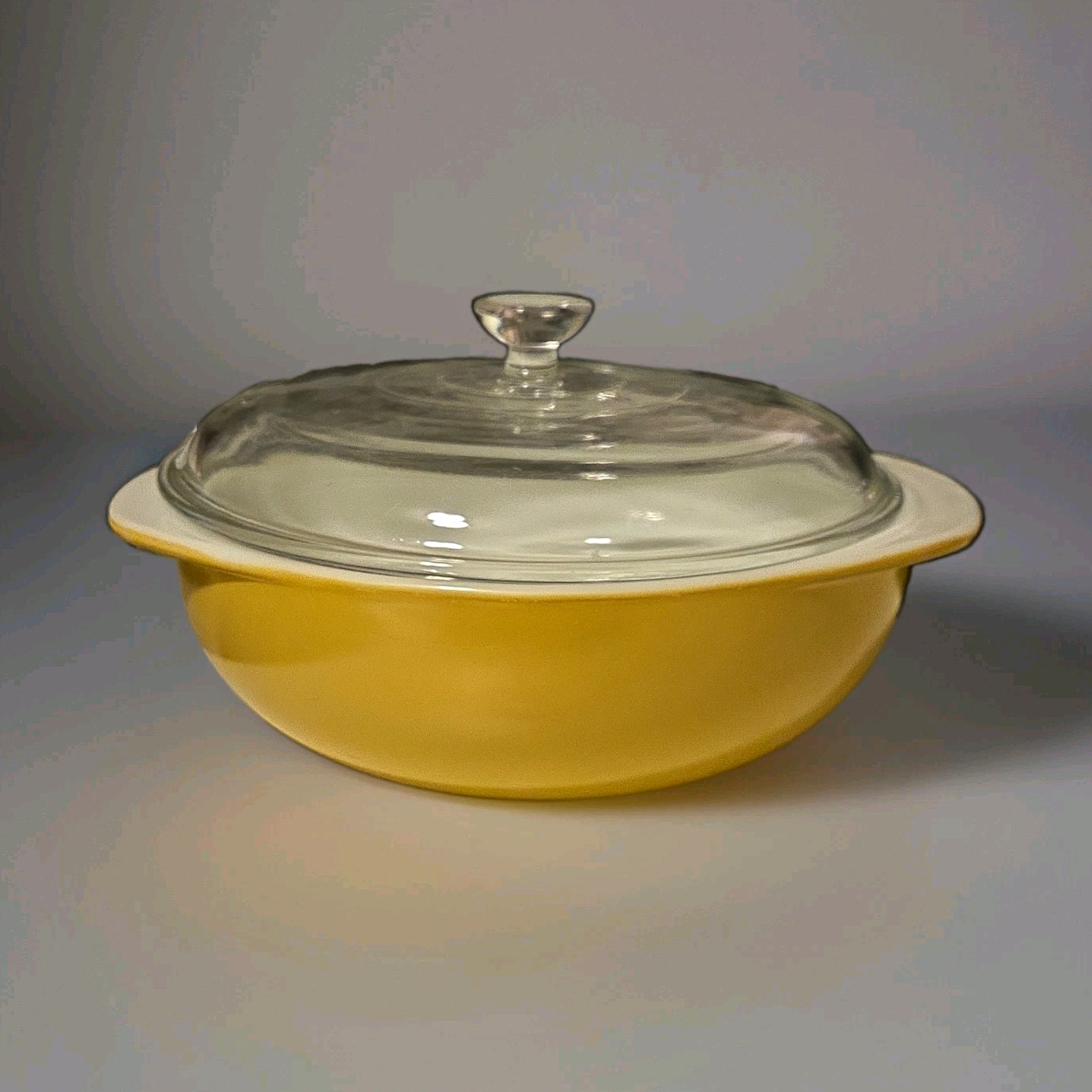 Vintage Pyrex 024 Verde Olive Yellow Green 2 Quart Casserole Dish with Lid 