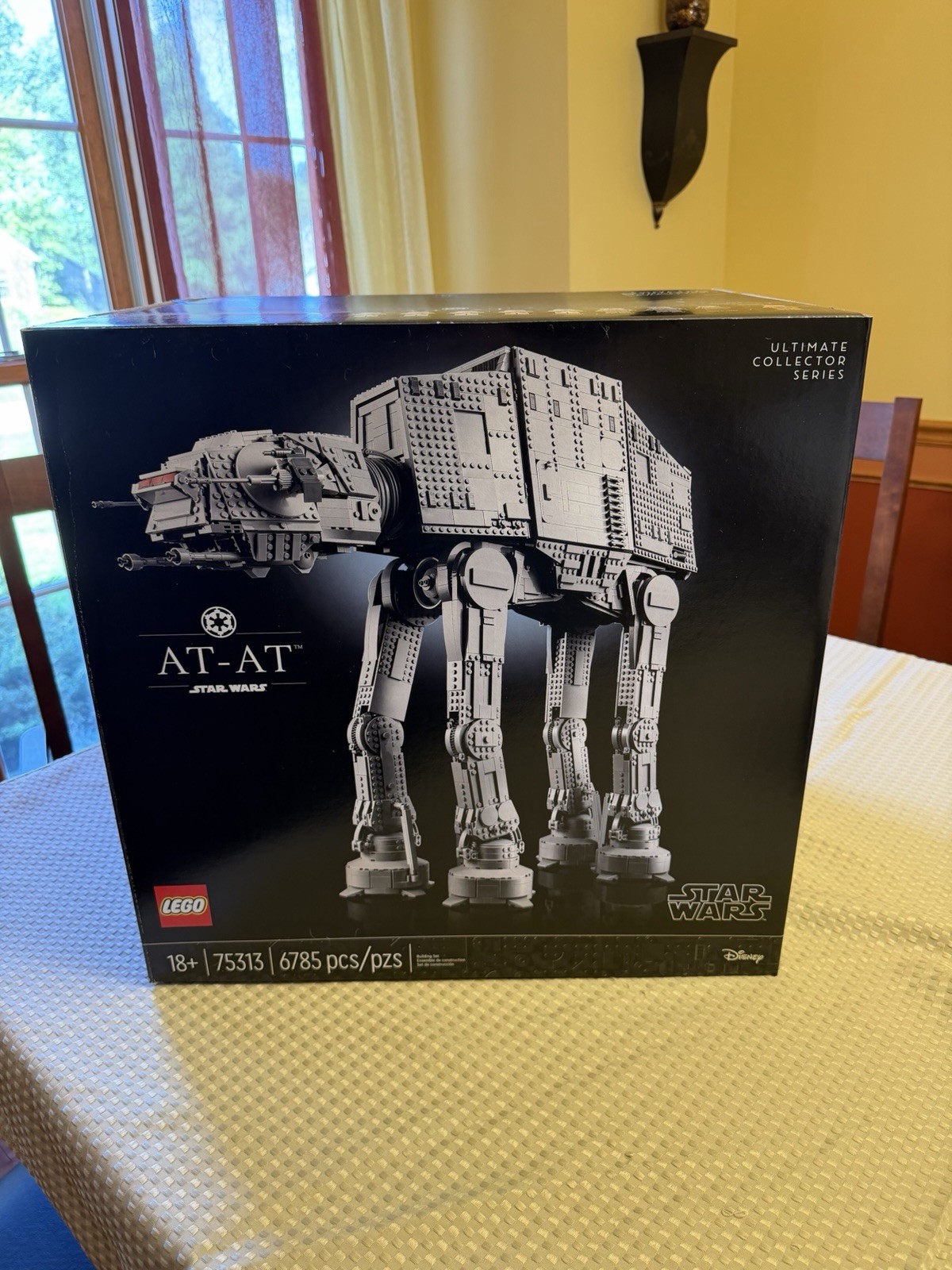 LEGO Star Wars: AT-AT (75313) LEGO Star Wars: AT-AT (75313)