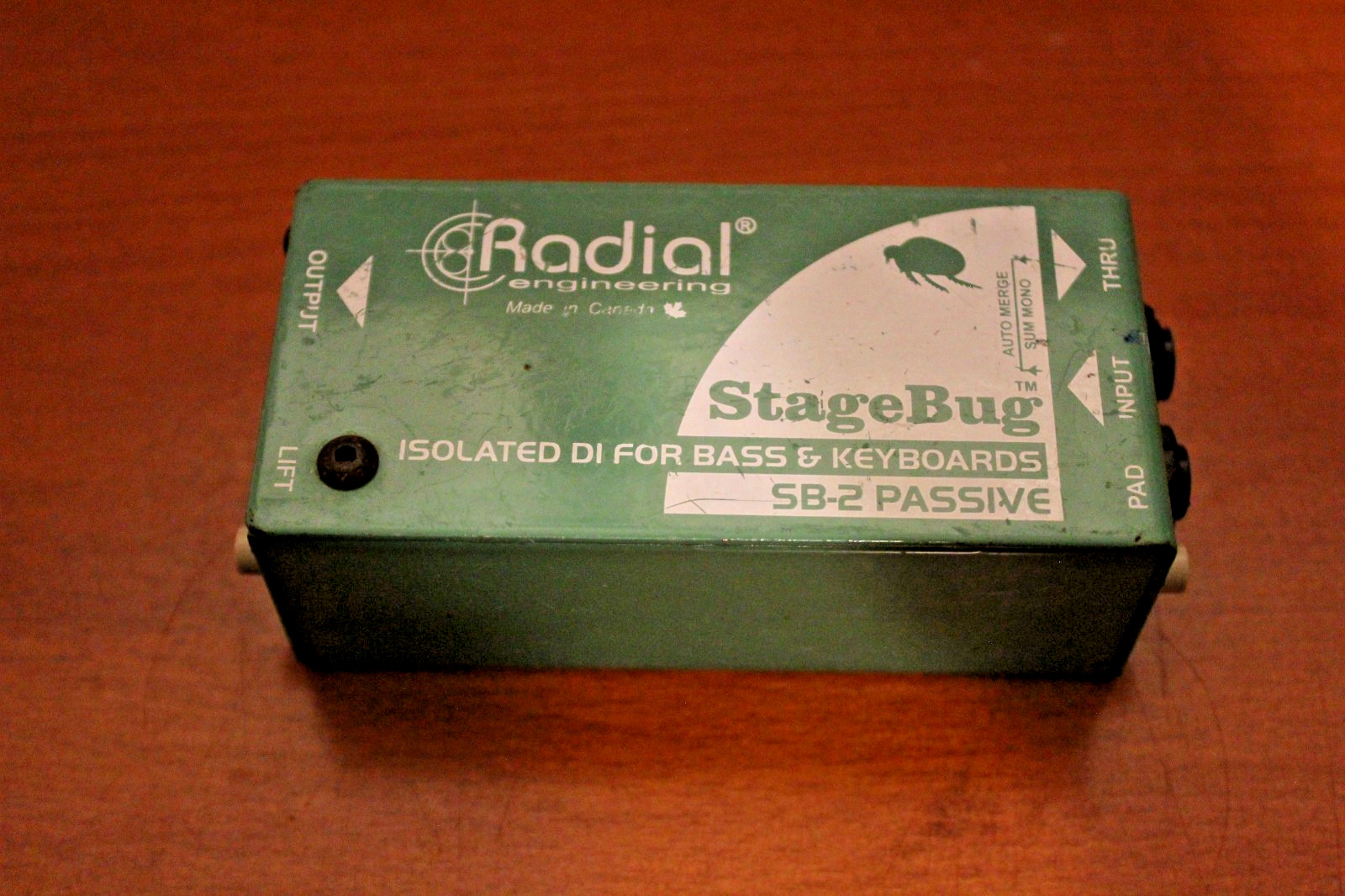 Radial Engineering StageBug SB-2 Compact Passive Direct Box