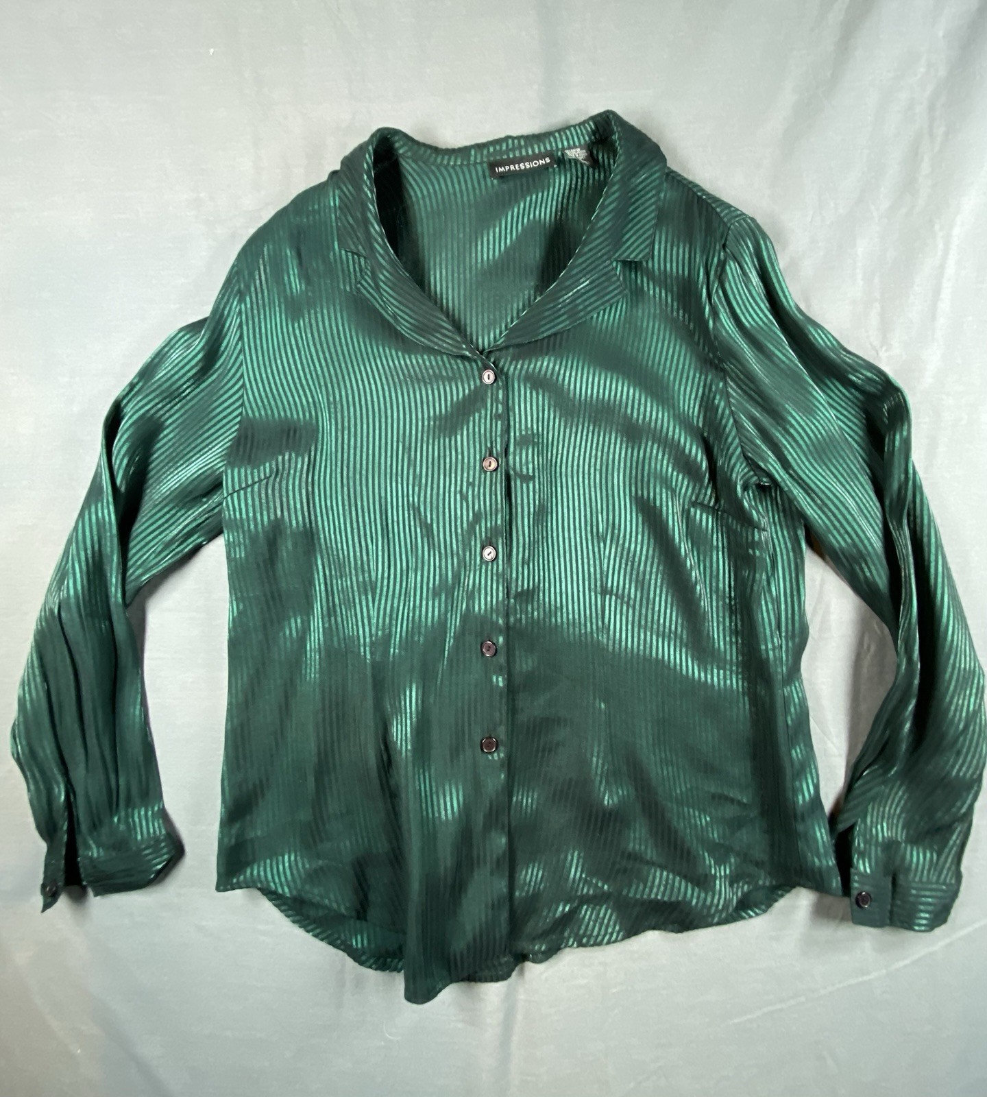 Vintage Impressions Button Down Womens Blouse Shiney XL