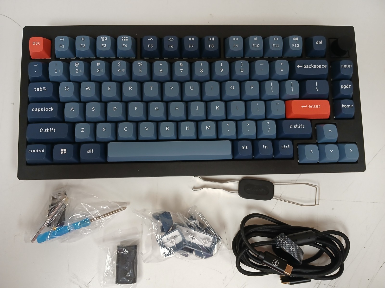 Keychron V1 Max Wireless 75% RGB Mechanical Keyboard With Brown Switches *READ* Keychron V1 Max Wireless 75% RGB Mechanical Keyboard With Brown Switches *READ*