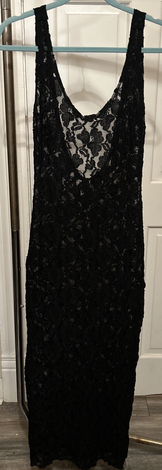 VTG Victorias Secret Gold Label Skin Tight Sheer Lace Full Length Nightgown M VTG Victorias Secret Gold Label Skin Tight Sheer Lace Full Length Nightgown M