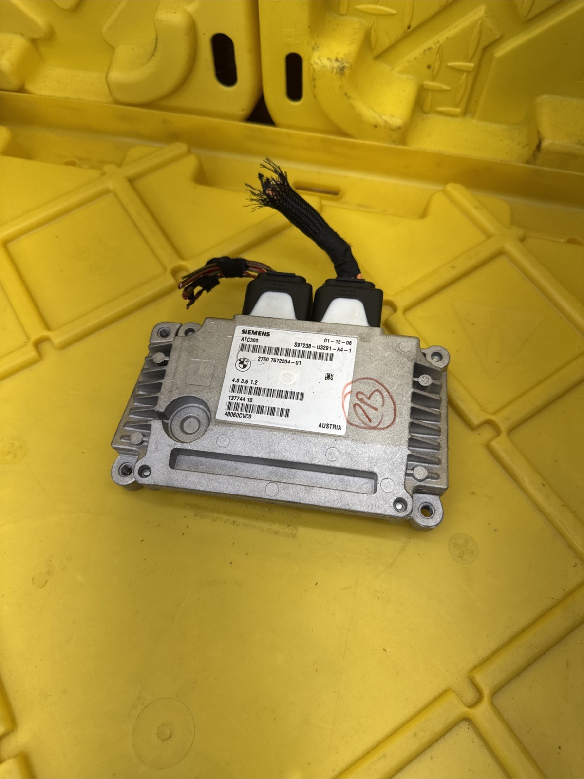 2006-2013BMW E90 E91 E92 E93 XDRIVE TRANSFER CASE CONTROL MODULE ATC300 OEM 2006-2013BMW E90 E91 E92 E93 XDRIVE TRANSFER CASE CONTROL MODULE ATC300 OEM