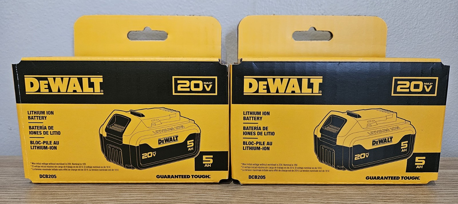 Lot of 20 Brand New Dewalt 20 Volt 20v Max Li-Ion 5 AH Batteries DCB205 2025