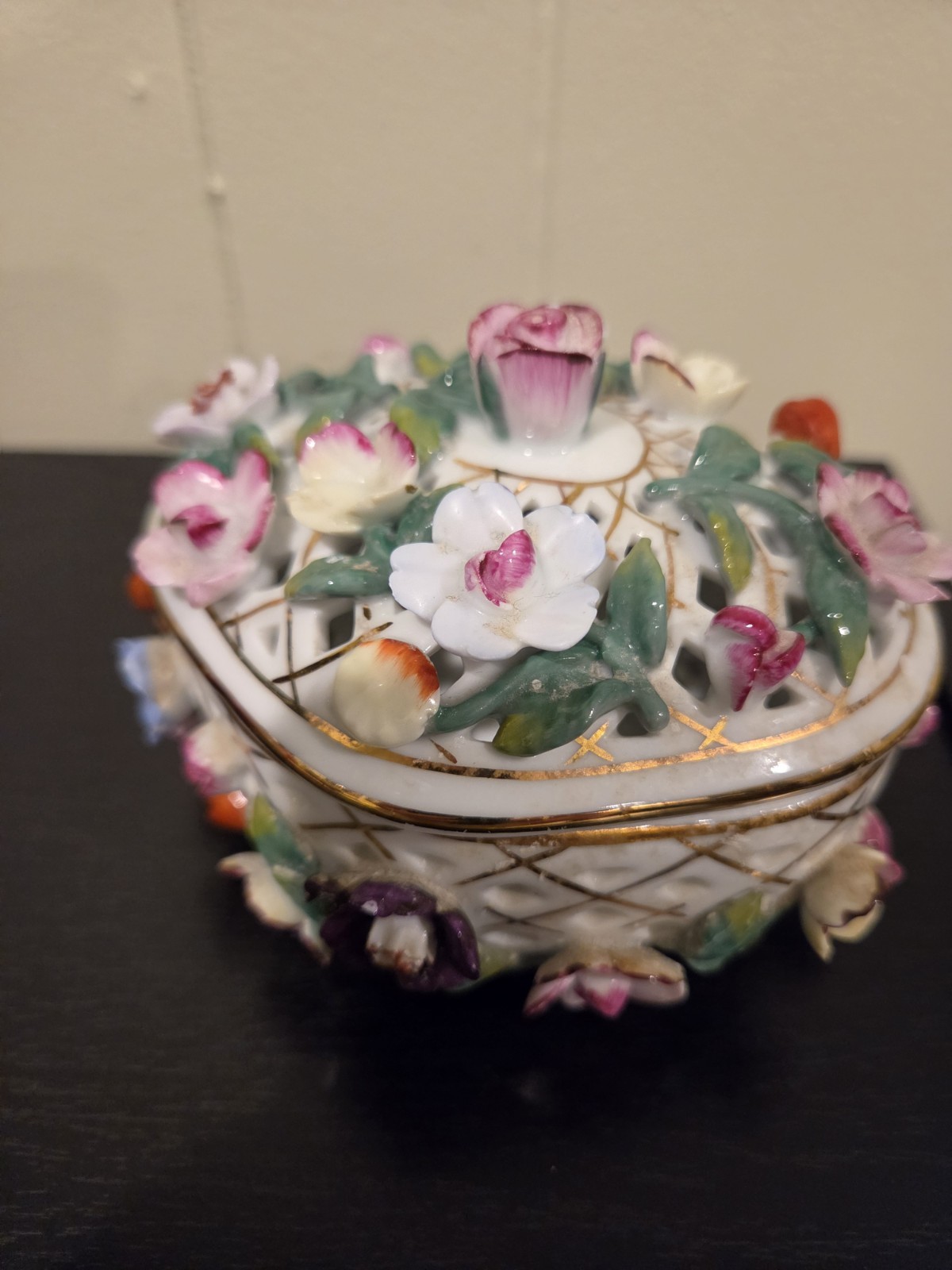 Chinese Porcelain Raised Floral Trinket Box Mimics German Designs