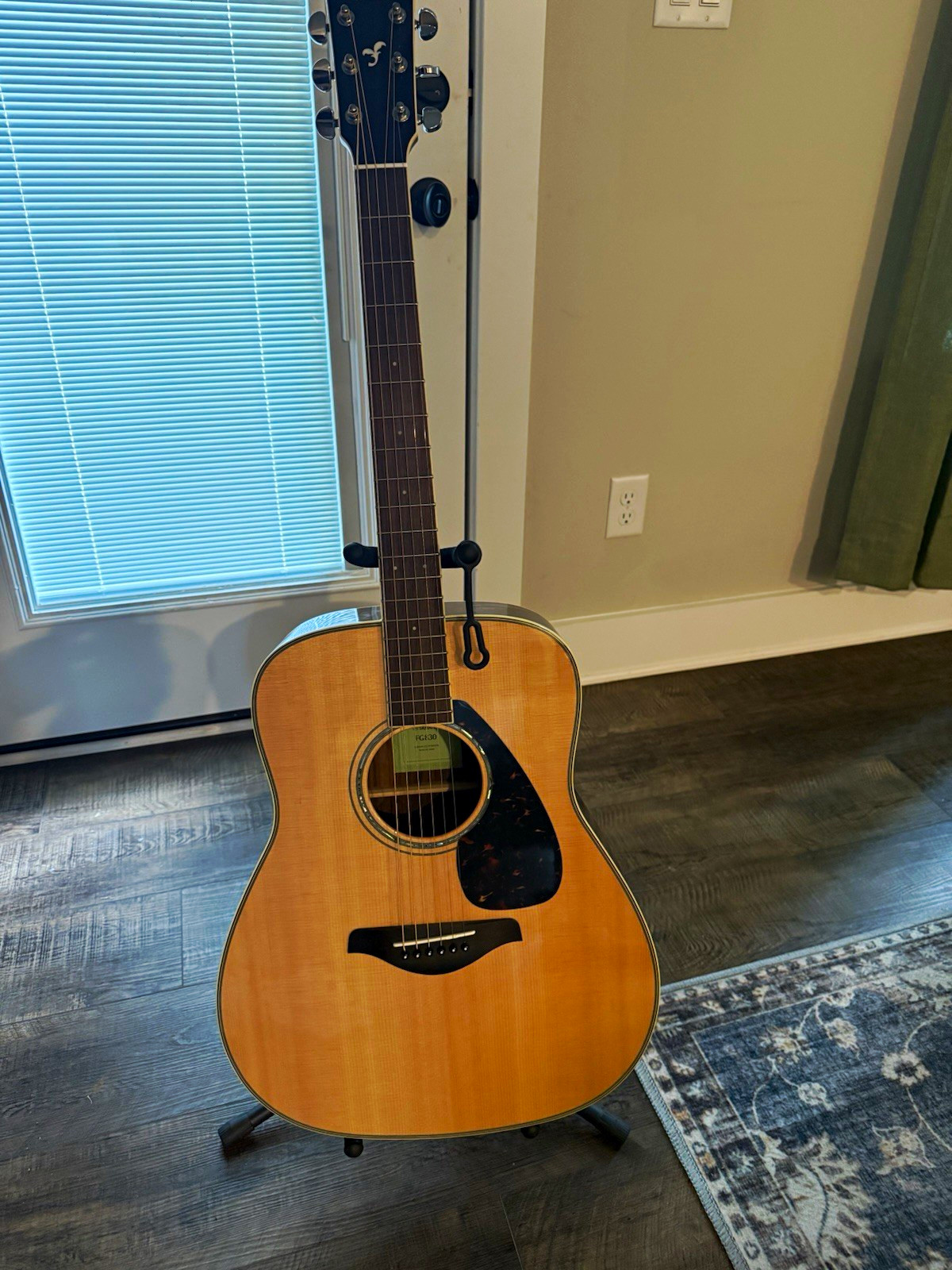 Yamaha FG830 FG Series Dreadnought 6-String Full Size Acoustic Guitar Natural Yamaha FG830 FG Series Dreadnought 6-String Full Size Acoustic Guitar Natural