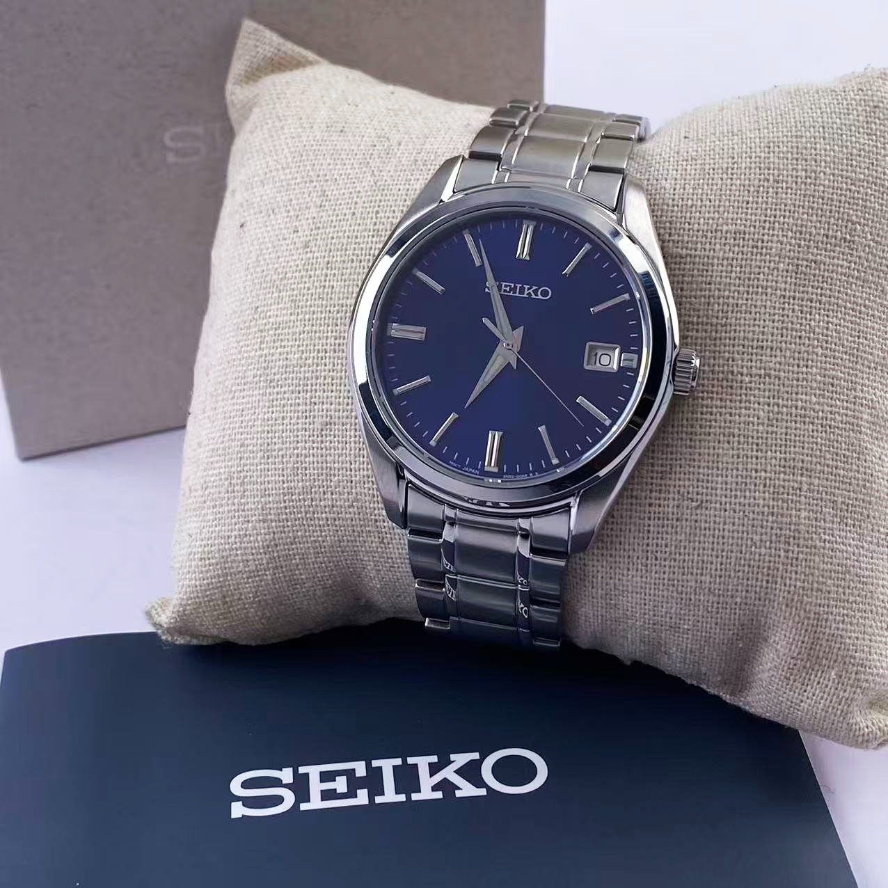 New Seiko Essentials SUR309 Blue Dial Stainless Steel Men\'s Quartz Watch 40.2 mm New Seiko Essentials SUR309 Blue Dial Stainless Steel Men\'s Quartz Watch 40.2 mm