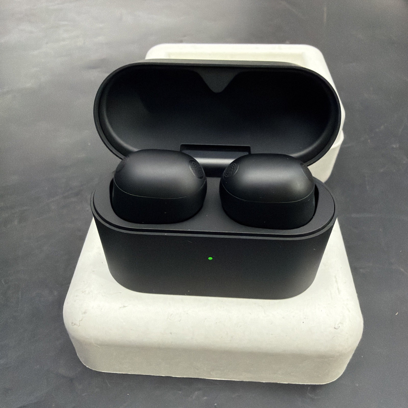 BARELY USED Sony WF-1000XM6 Wireless Earbuds Noise Cancelling Bluetooth Black