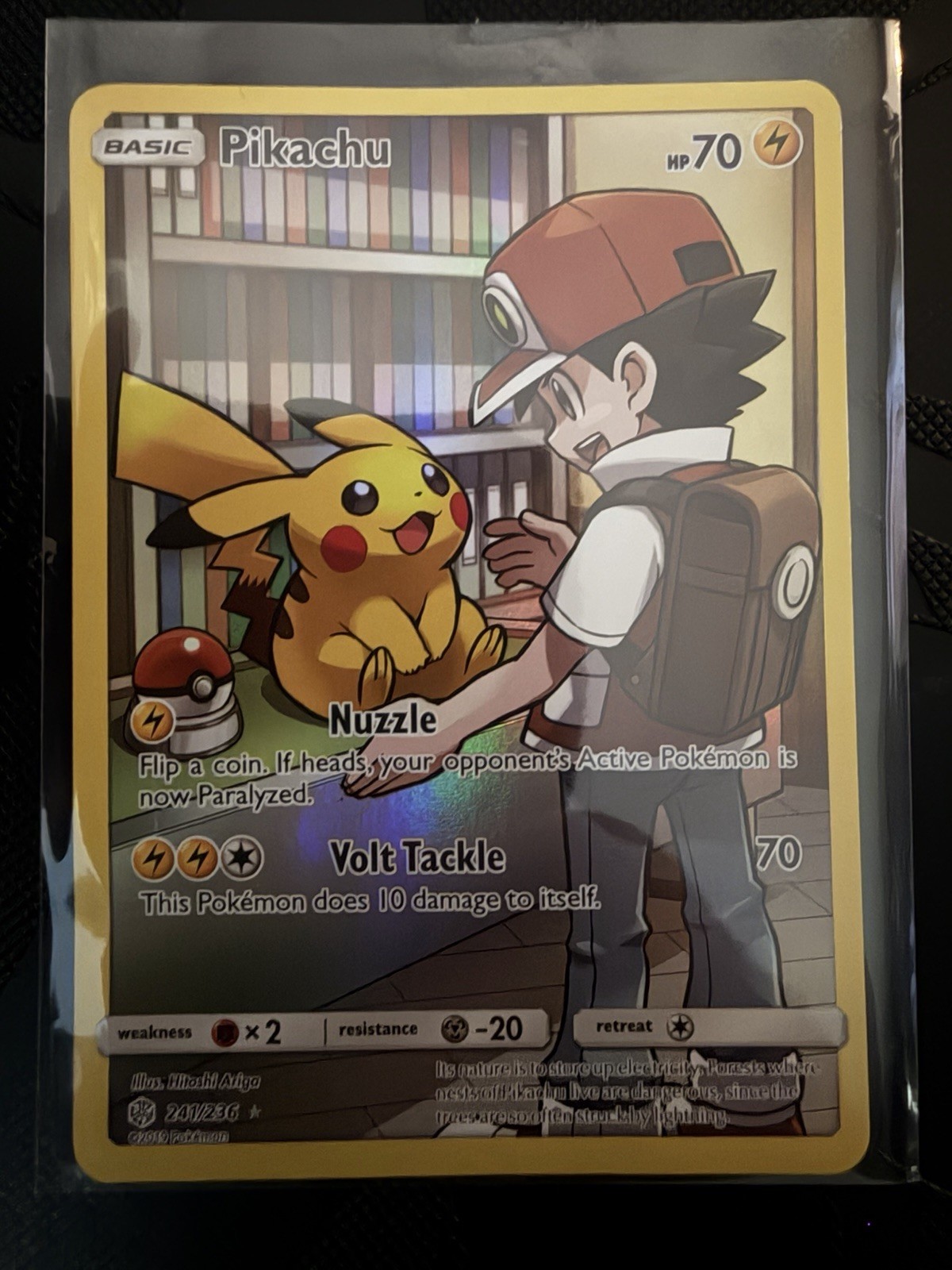 Pokémon TCG Pikachu Sm-Cosmic Eclipse EN Secret Rare Full Art Holo 241/236