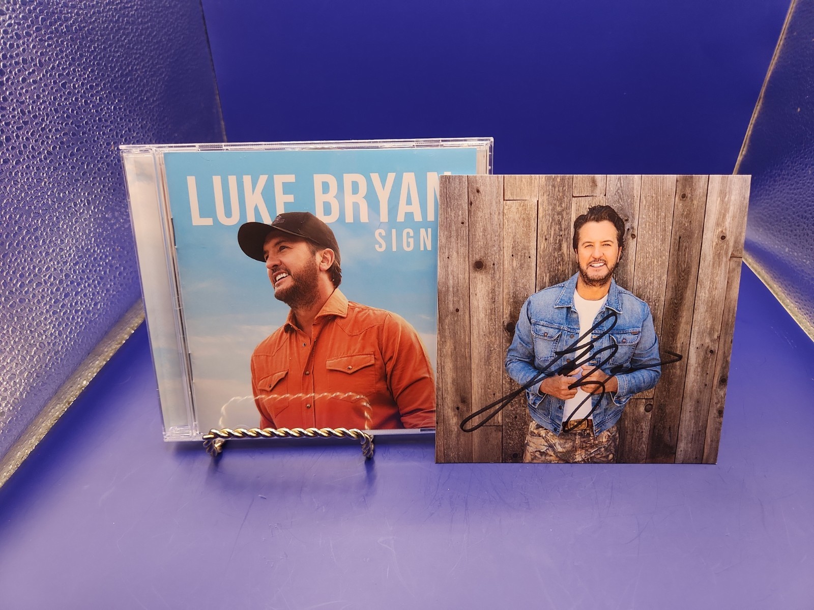 SIGNED Luke Bryan Signs AUTOGRAPHED CD hunt Edition 1000 made new sealed in hand SIGNED Luke Bryan Signs AUTOGRAPHED CD hunt Edition 1000 made new sealed in hand