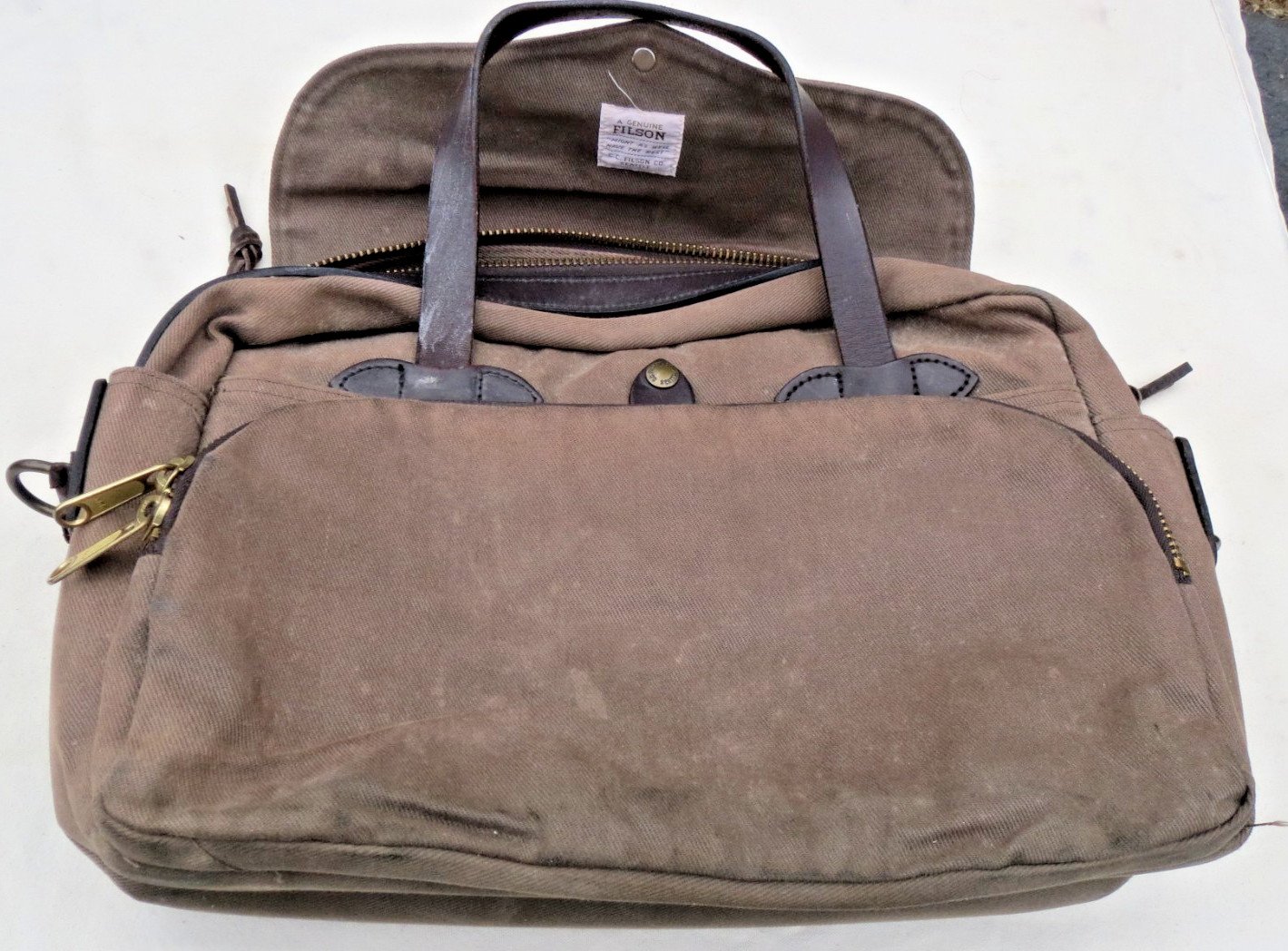 Filson 258 Rugged Twill Padded Computer Bag | Otter Green | USA | Missing Strap