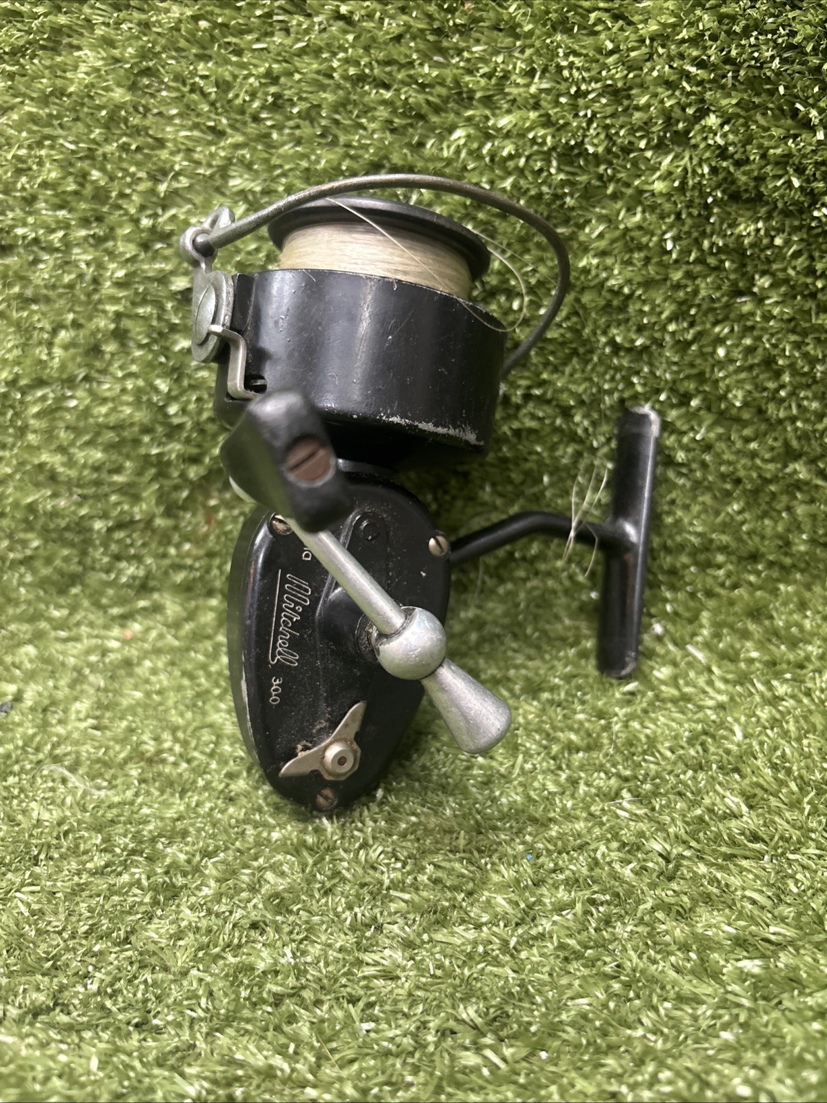 VINTAGE - GARCIA MITCHELL 300 Spinning Reel - Made in France VINTAGE - GARCIA MITCHELL 300 Spinning Reel - Made in France
