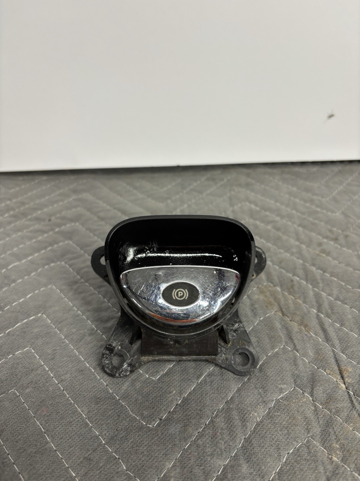 03-08 Jaguar S-Type Parking Brake Switch