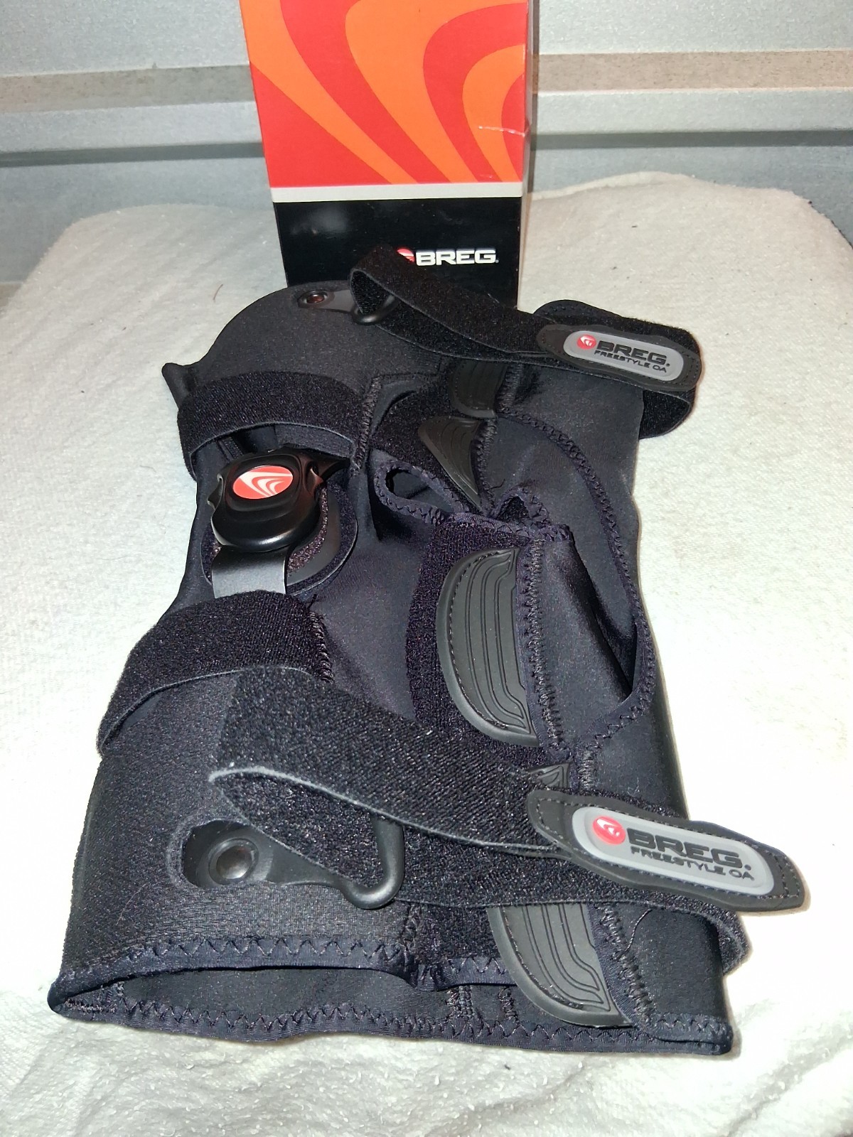 Breg Freestyle OA Lateral LT XL Knee Brace NEW OPEN BOX Part No. 11765