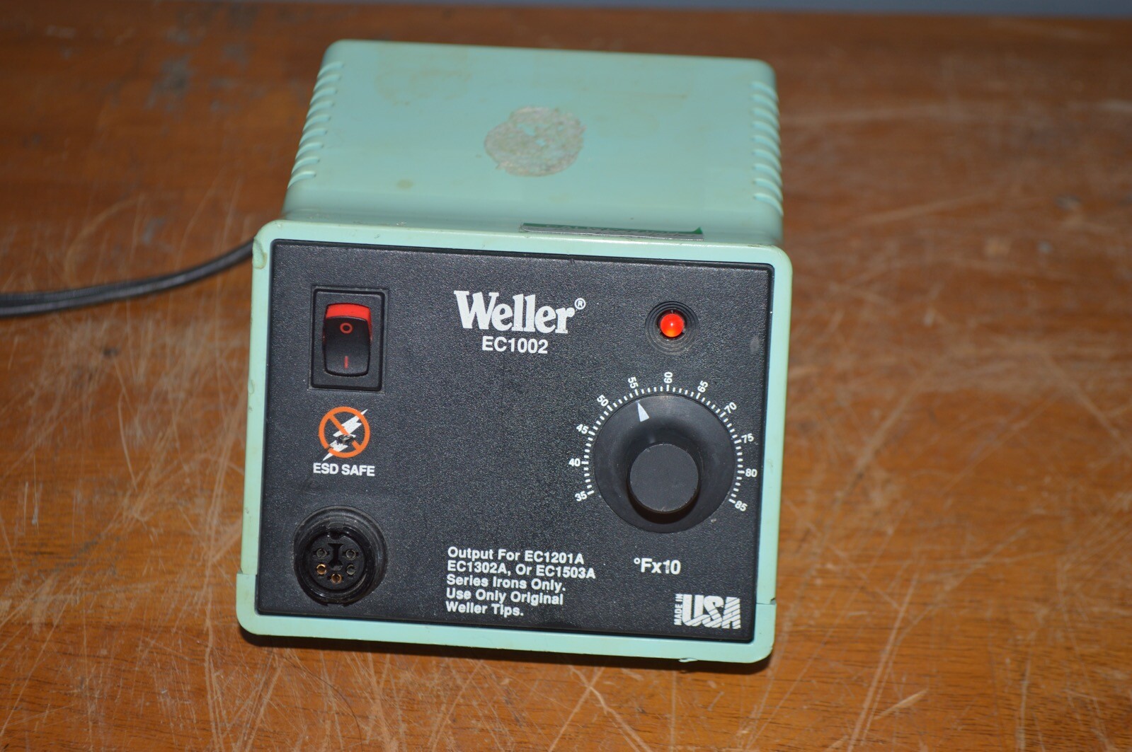 Weller EC1002 Micro Digital Soldering Station