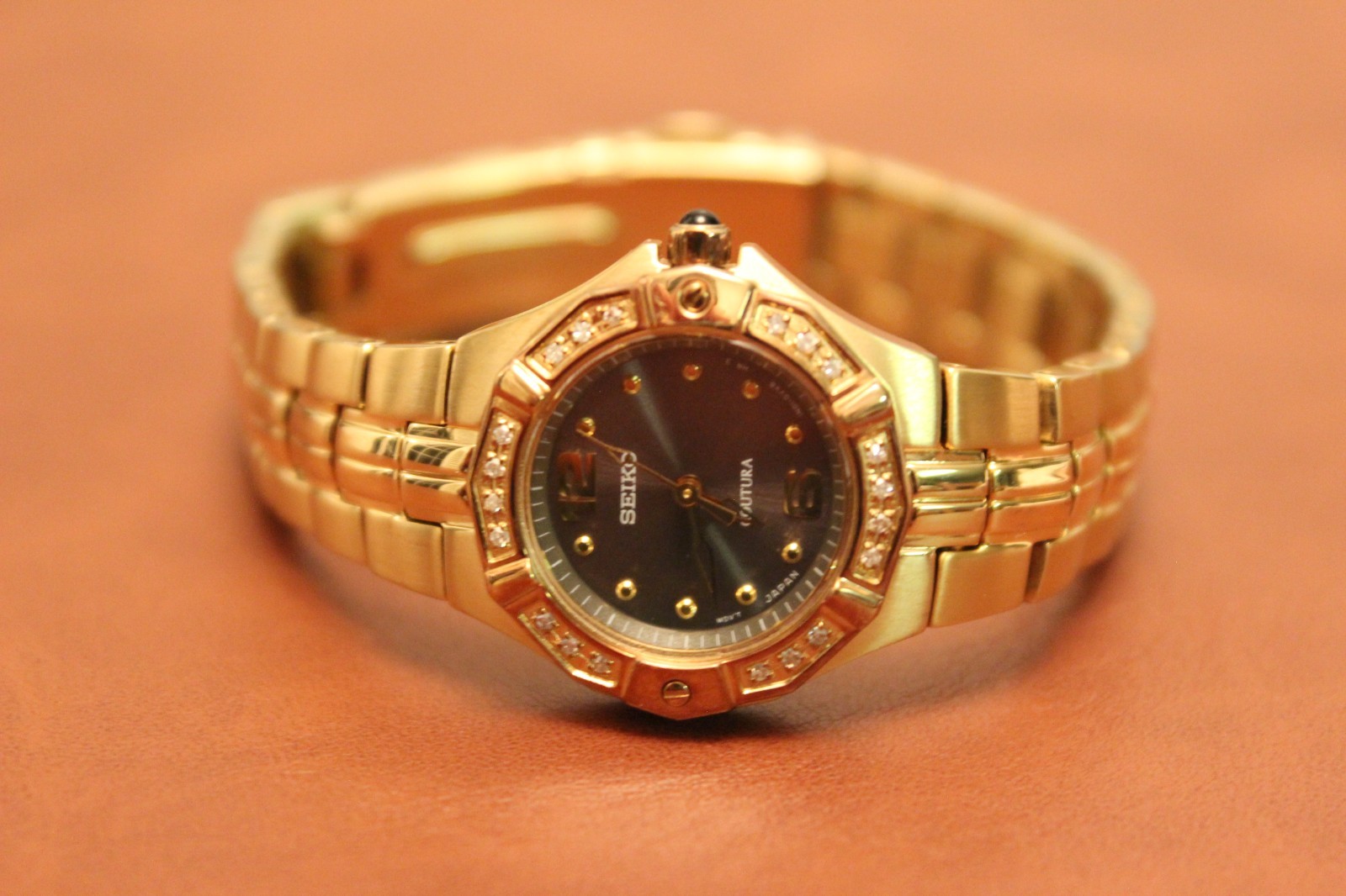 Rare Gold Tone Seiko Coutura Sapphire Crystal & Diamon Accent Women's Watch 48.9