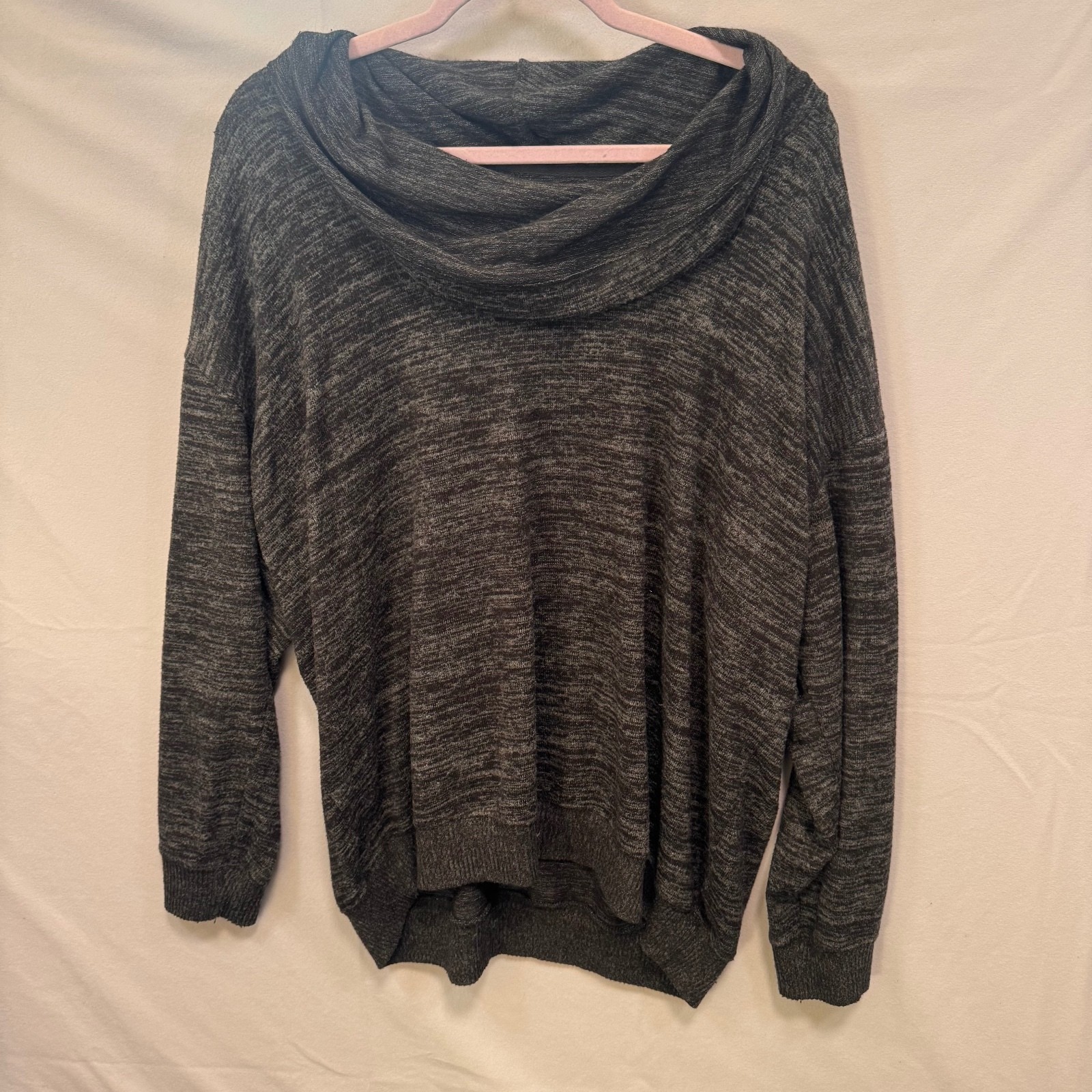 Torrid Super Soft Plush gray cowl neck top size 2 Torrid Super Soft Plush gray cowl neck top size 2
