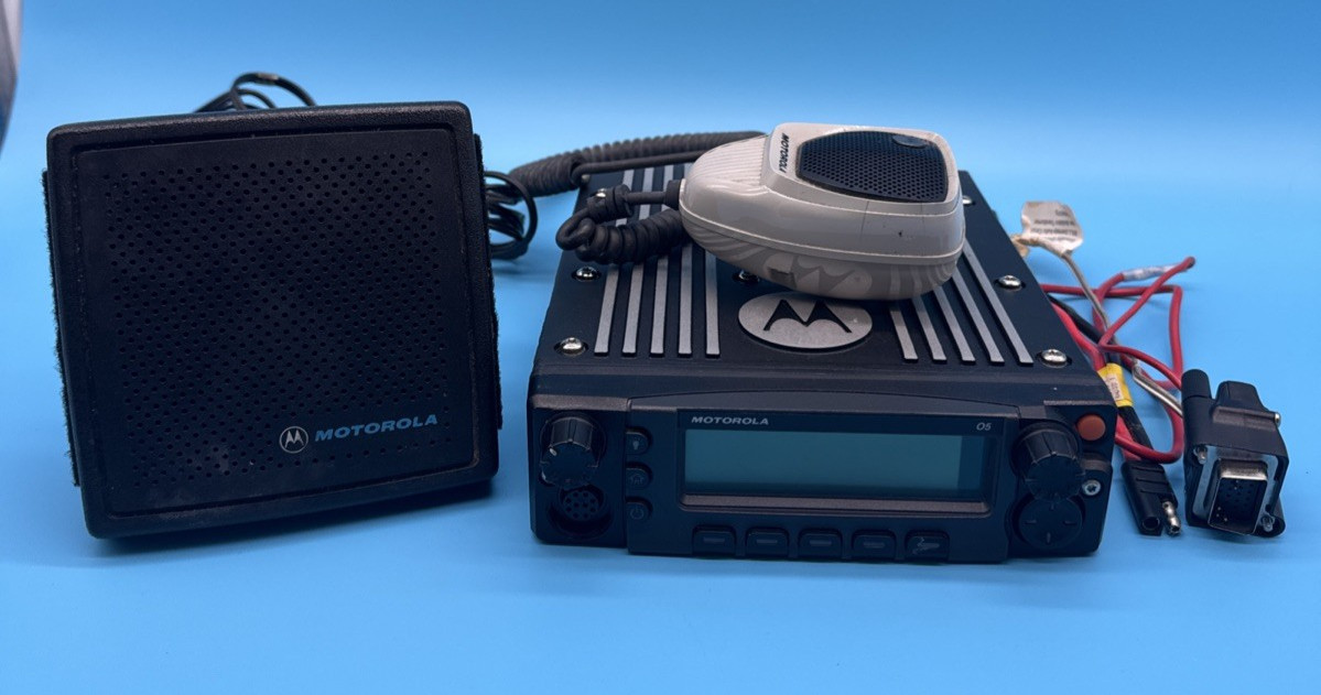 Motorola APX6500 7/800MHz M25URS9PW1AN ADP Full Kit AN Dash Mount