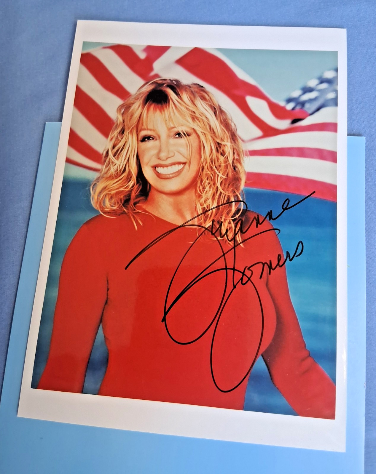 SUZANNE SOMERS GODDESS CRUISE Signed 5 x 7 FLAG Photo + JSA Cert Three\'s Company