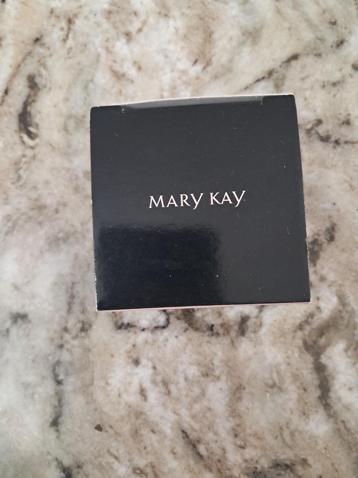 Mary Kay Silky Setting Powder light Beige,beige and Claire 175895 Lot of 2 Mary Kay Silky Setting Powder light Beige,beige and Claire 175895 Lot of 2