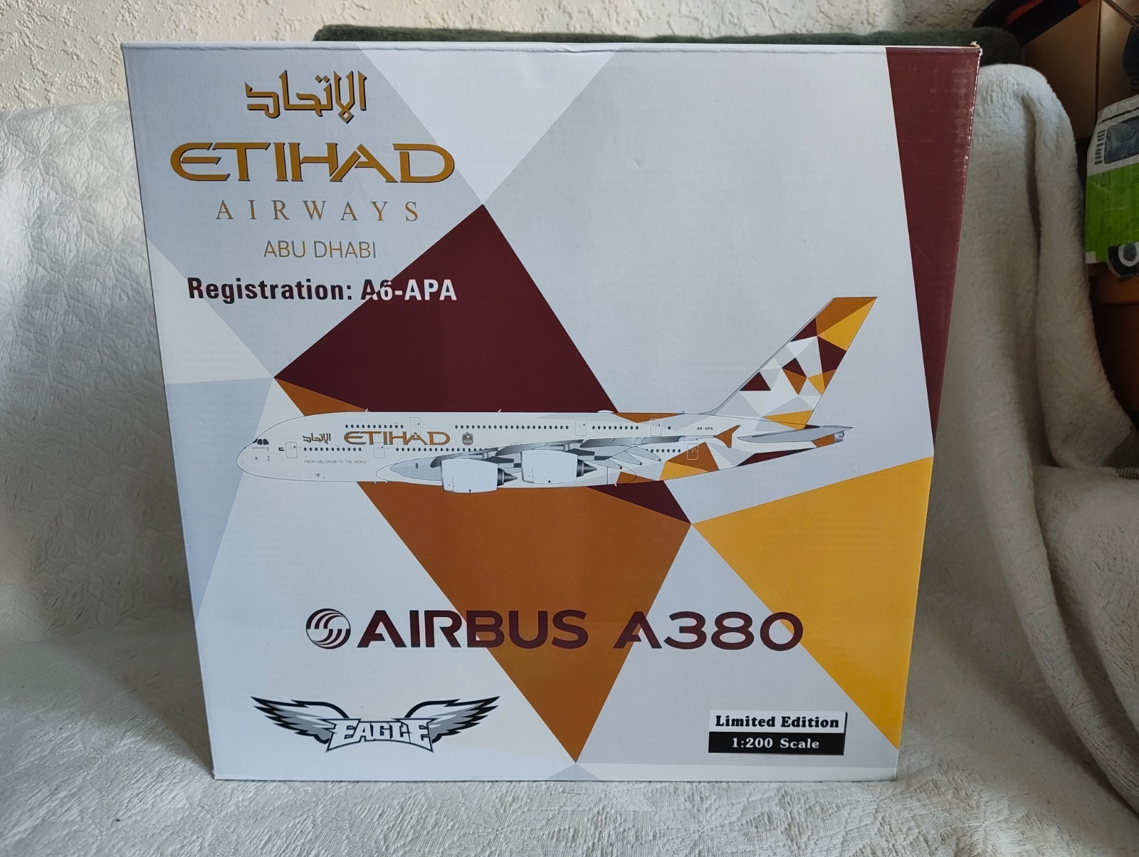Phoenix Eagle 200 ETIHAD A380-800 A6-APA 1:200 diecast Scale