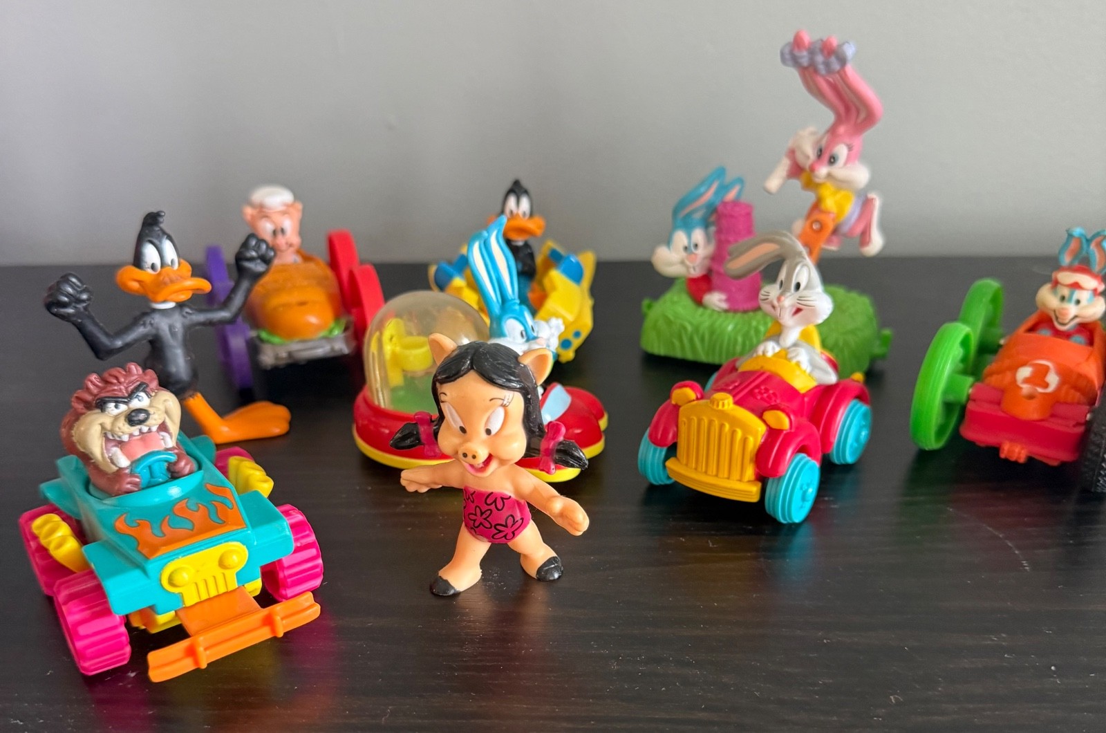 VINTAGE 1990\'S HAPPY MEAL TOYS - LOONEY TUNES CHARACTERS DAFFY BUGS TAZ PORKY VINTAGE 1990\'S HAPPY MEAL TOYS - LOONEY TUNES CHARACTERS DAFFY BUGS TAZ PORKY