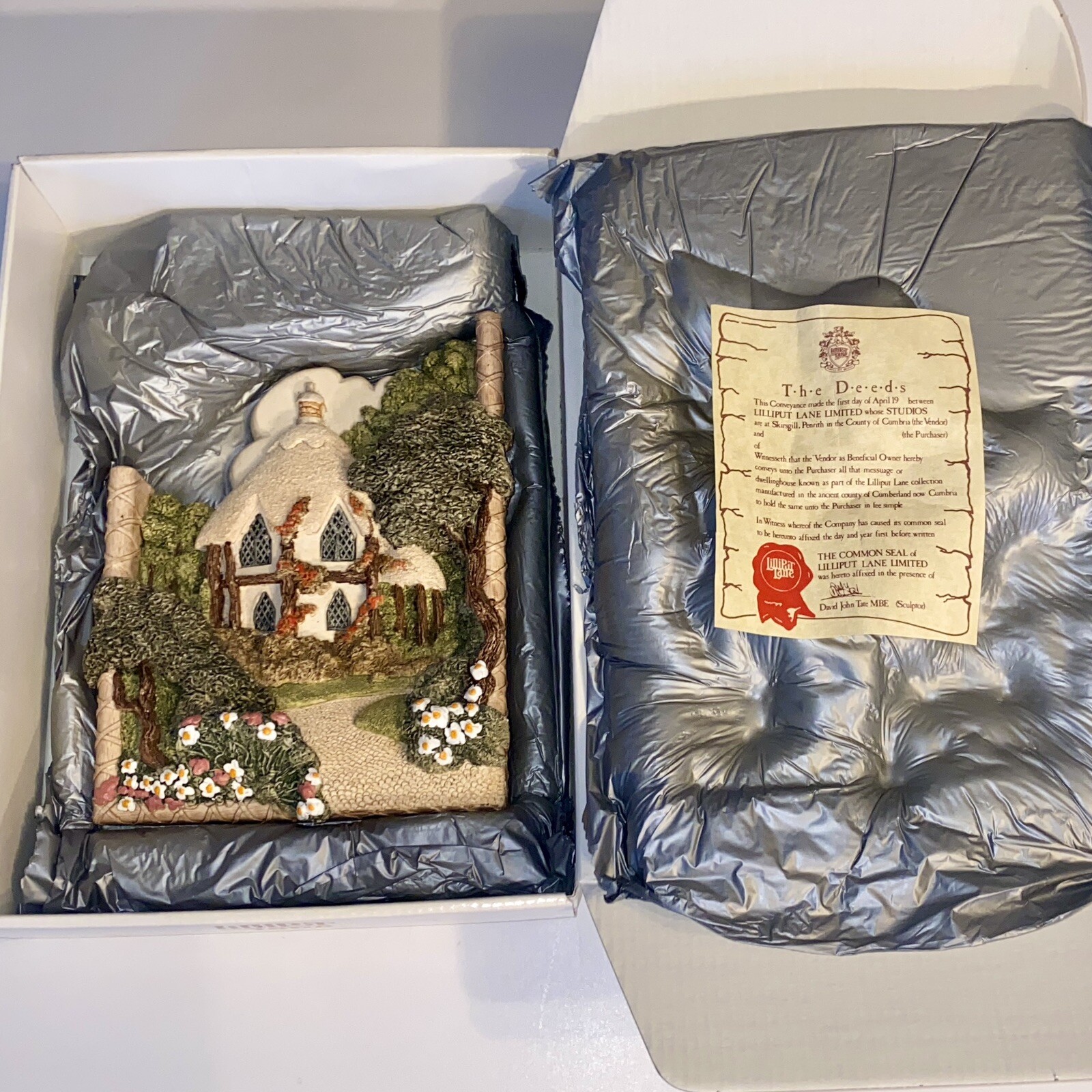 VTG Lilliput Lane Boxed Wall Plaque Cobble Combe Cottage W/Deed Signed & Dated