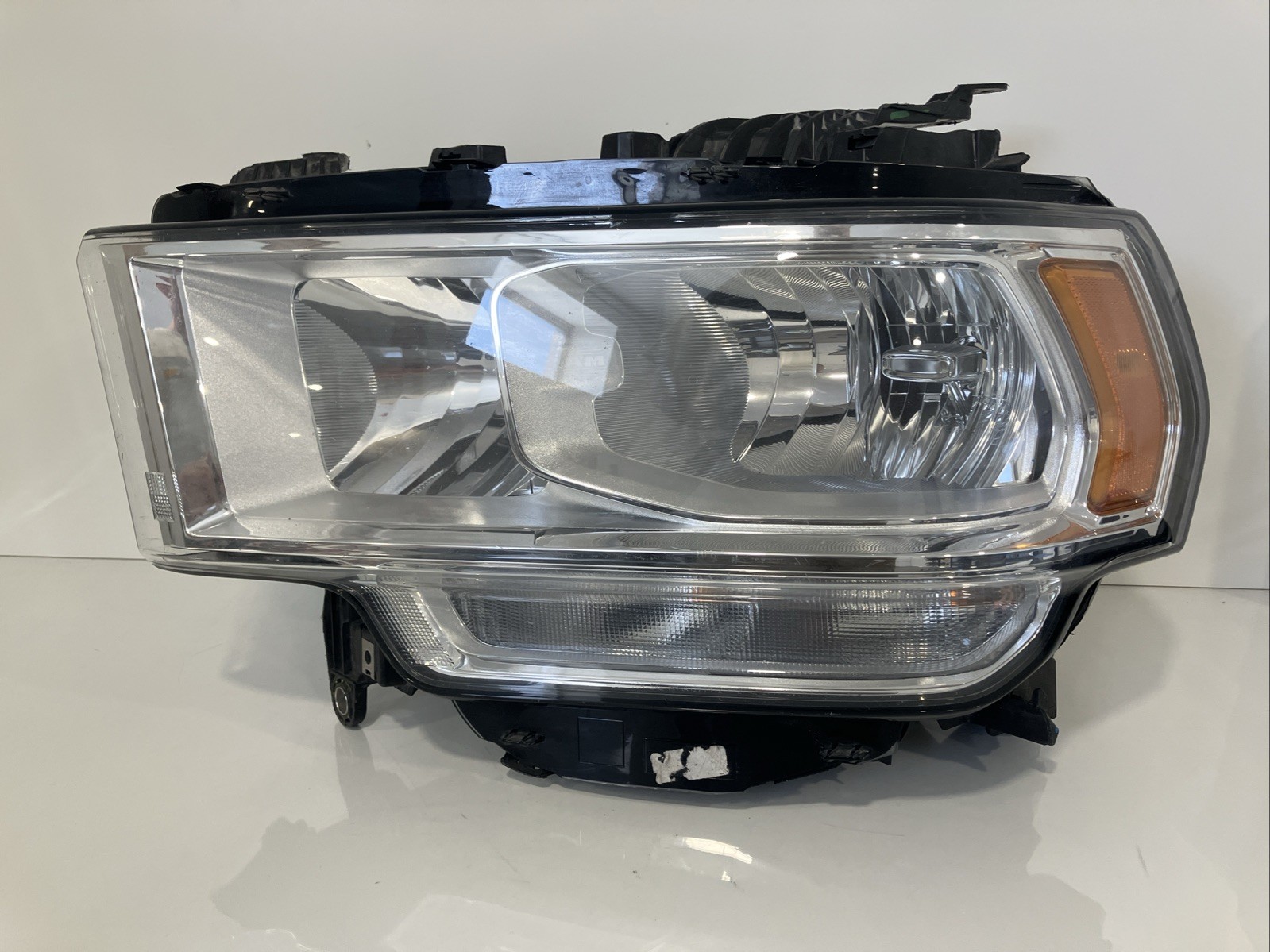 2019 - 2022 Dodge Ram 2500 3500 Driver Left LH Halogen Headlight OEM 3019