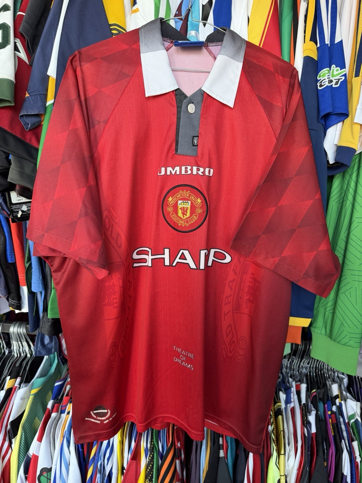 VINTAGE MANCHESTER UNITED ENGLAND 1996/1998 HOME FOOTBALL SHIRT JERSEY UMBRO
