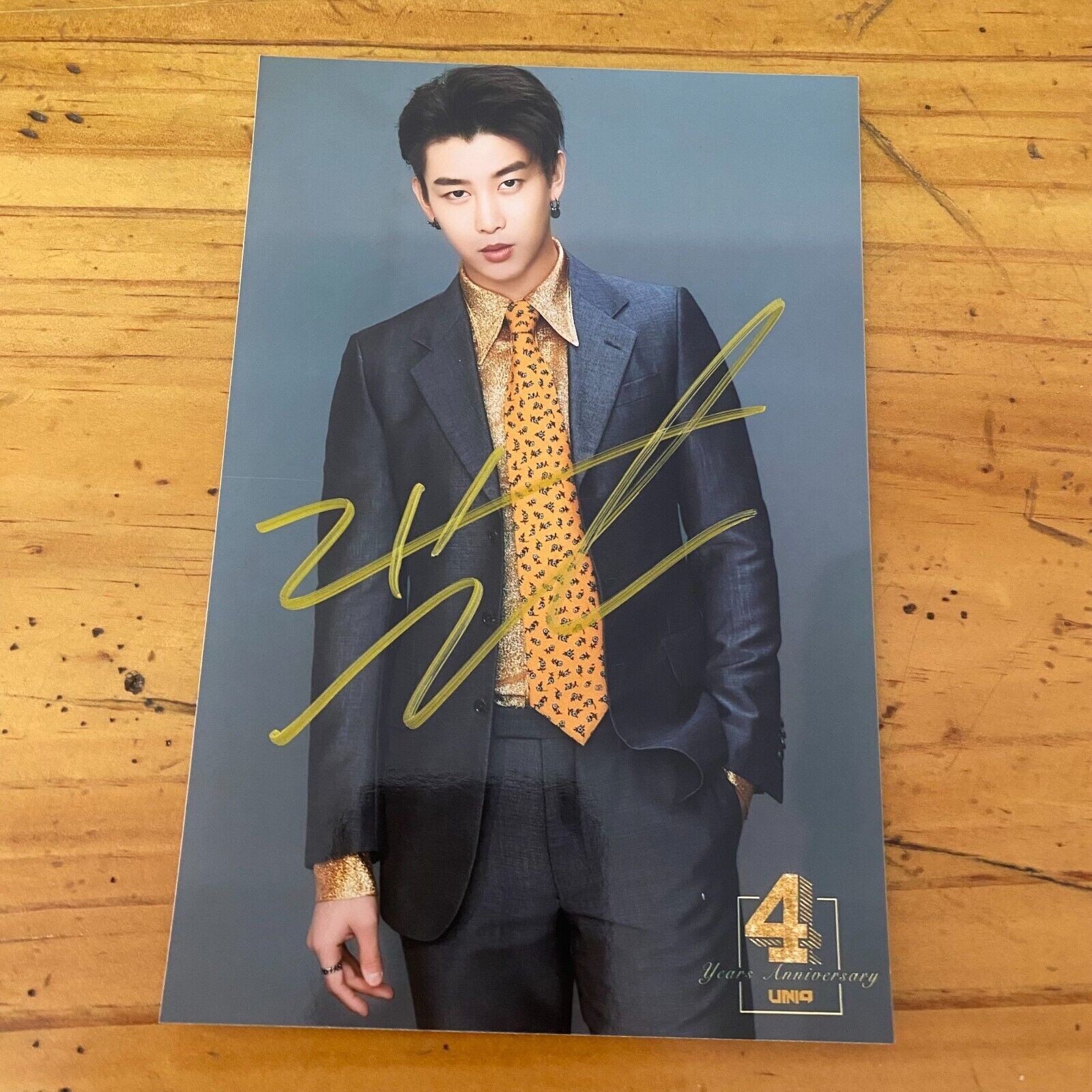 UNIQ YIBO Autographed Signed Photo Picture K-POP Autographs Star 4*6 inch  A