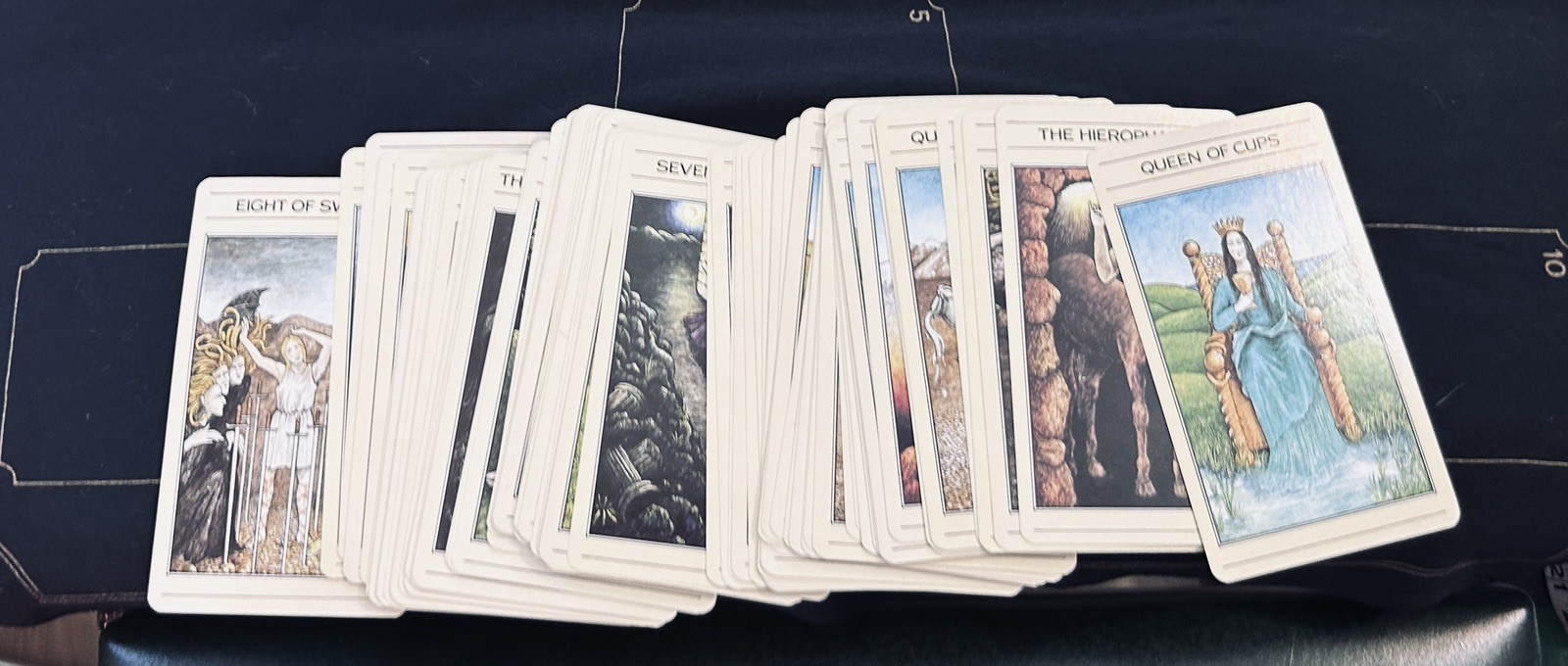 Vintage 1986 Tricia Newell 78 Tarot Card Set with CLOTH Occult  READ